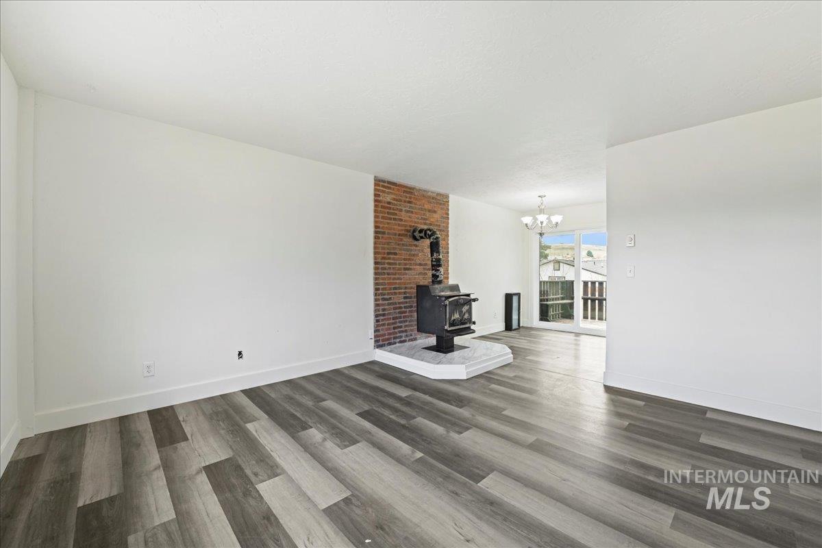 480 Farber Dr Property Photo 2