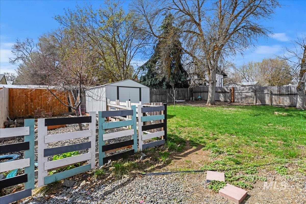480 Farber Dr Property Photo 32