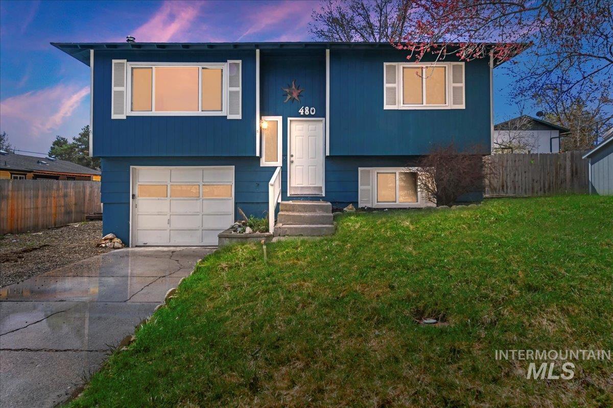 480 Farber Dr Property Photo 36