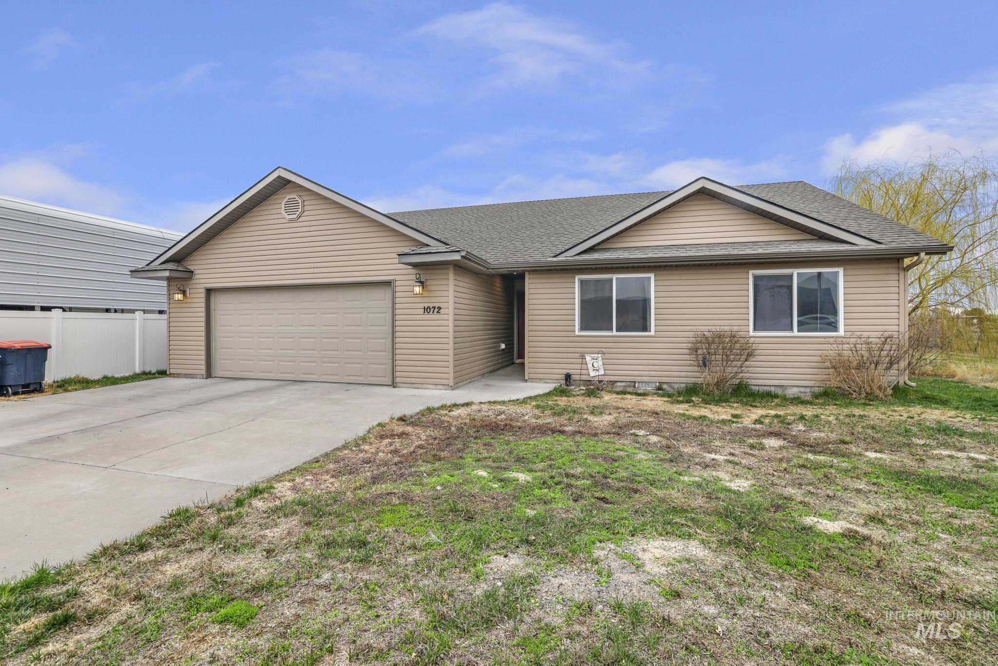 1072 Par Ct Property Photo 1