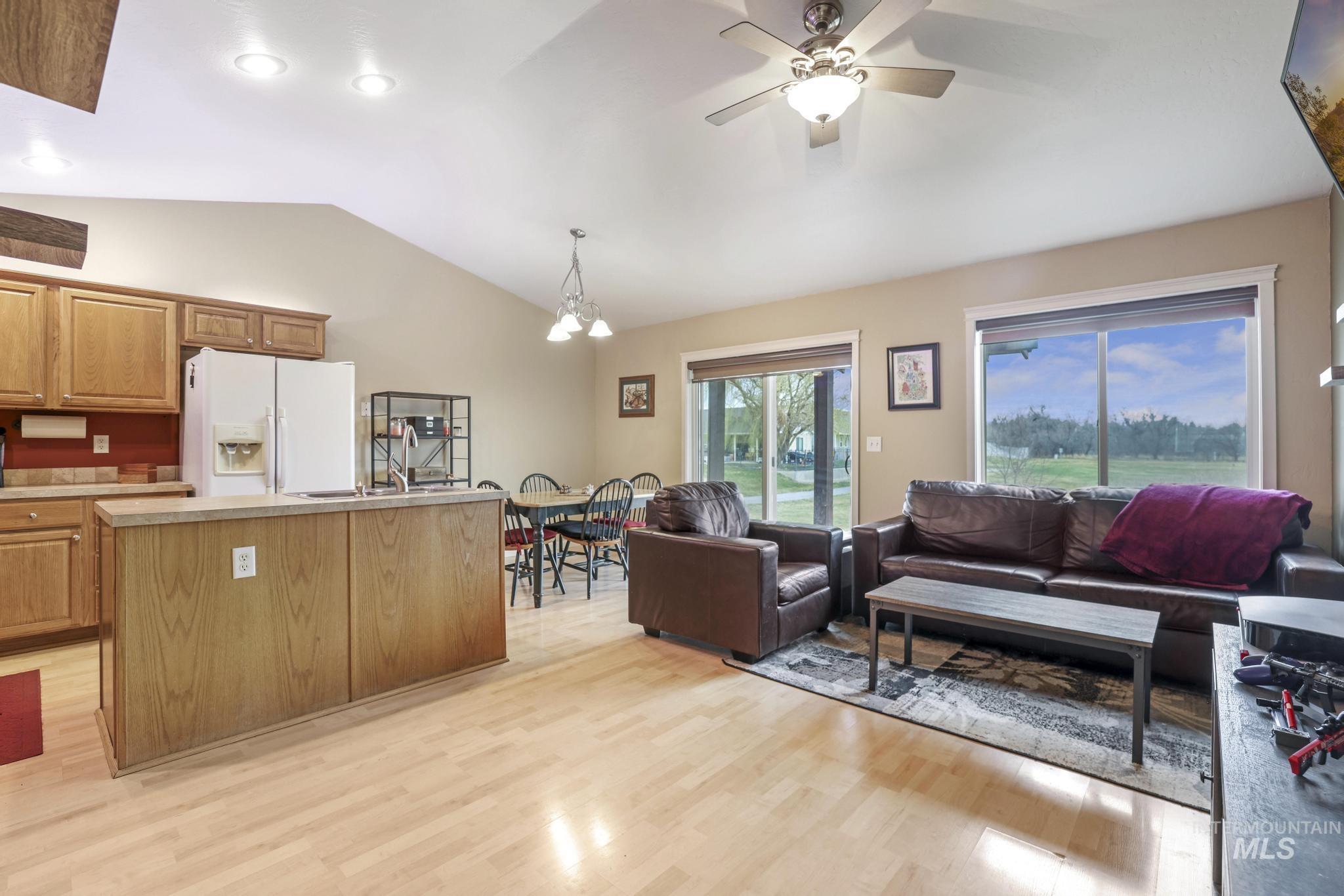 1072 Par Ct Property Photo 15