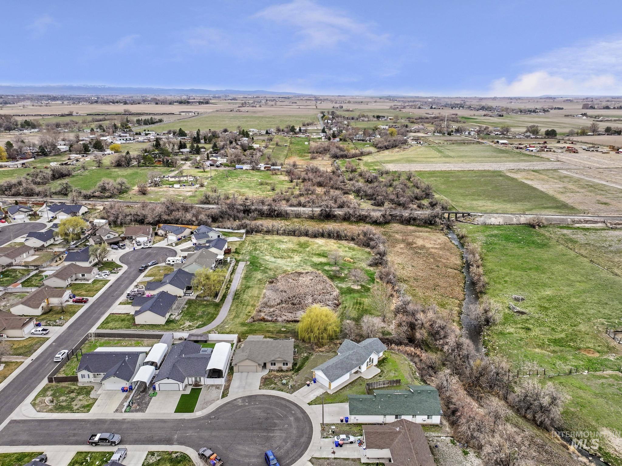 1072 Par Ct Property Photo 35