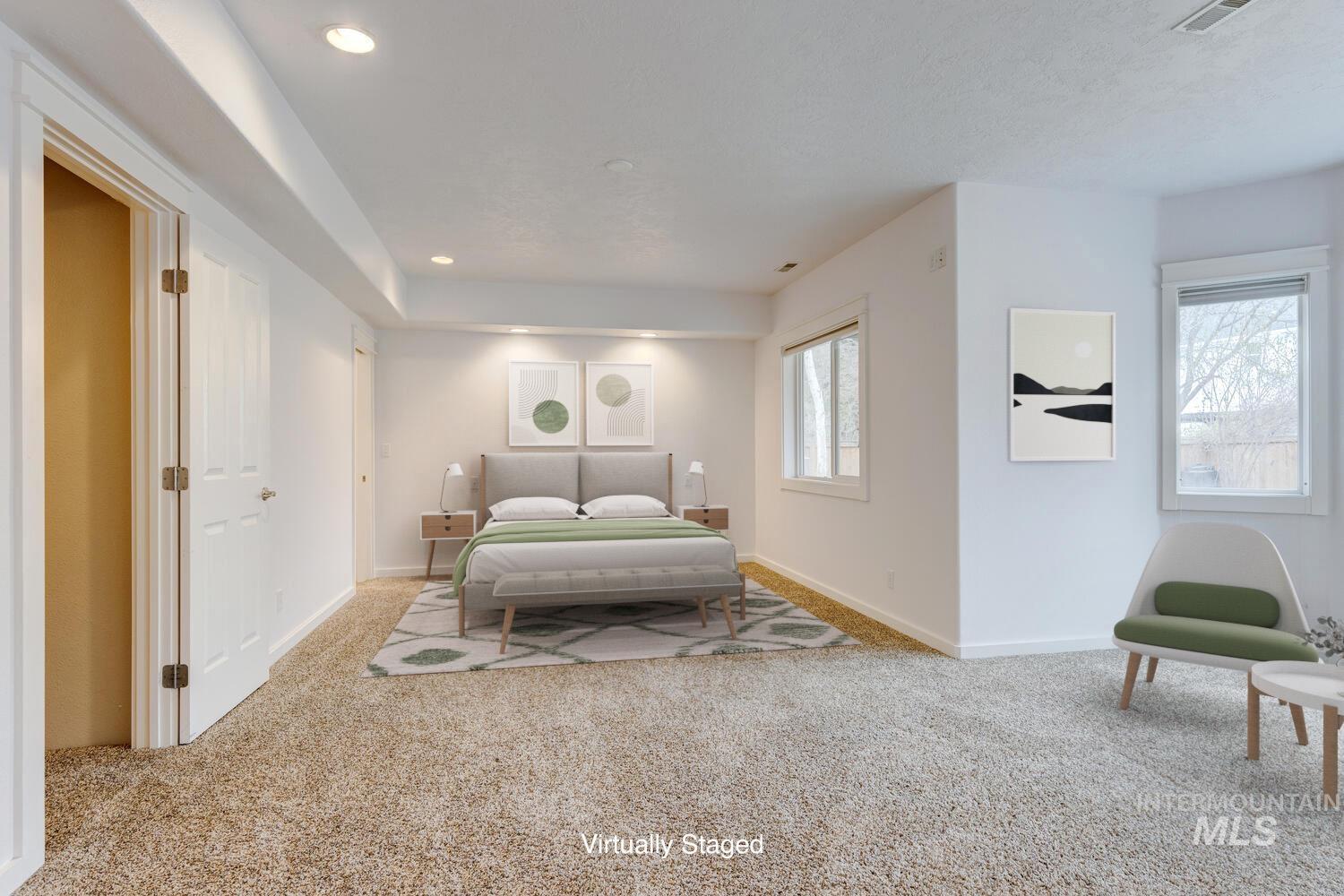 544 S Trunnel Property Photo 13