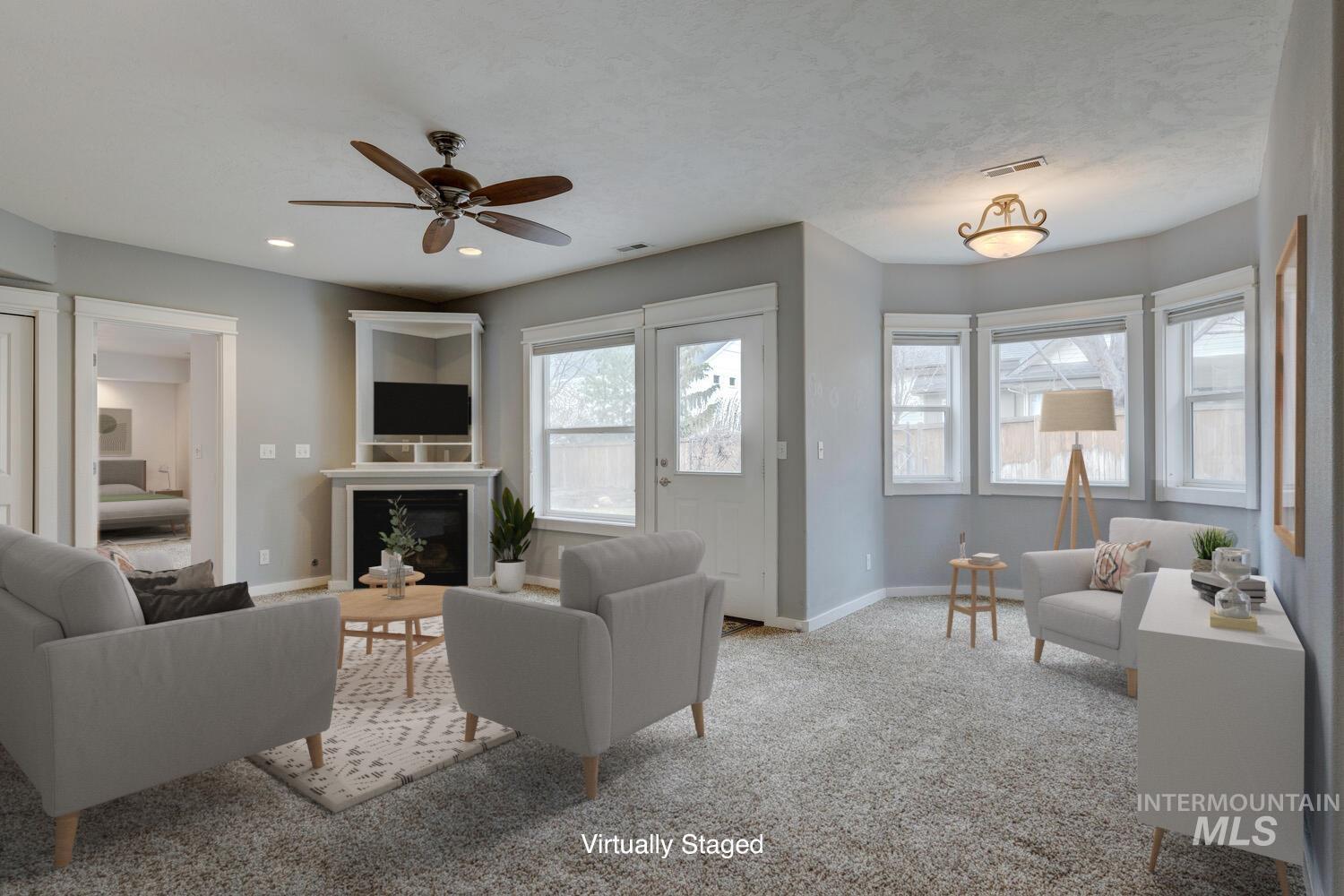 544 S Trunnel Property Photo 15