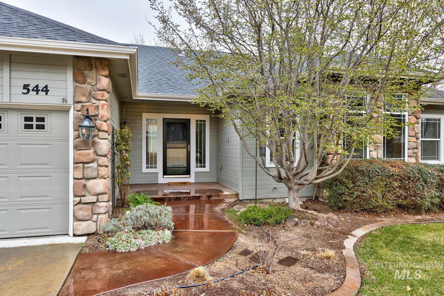 544 S Trunnel Property Photo 23
