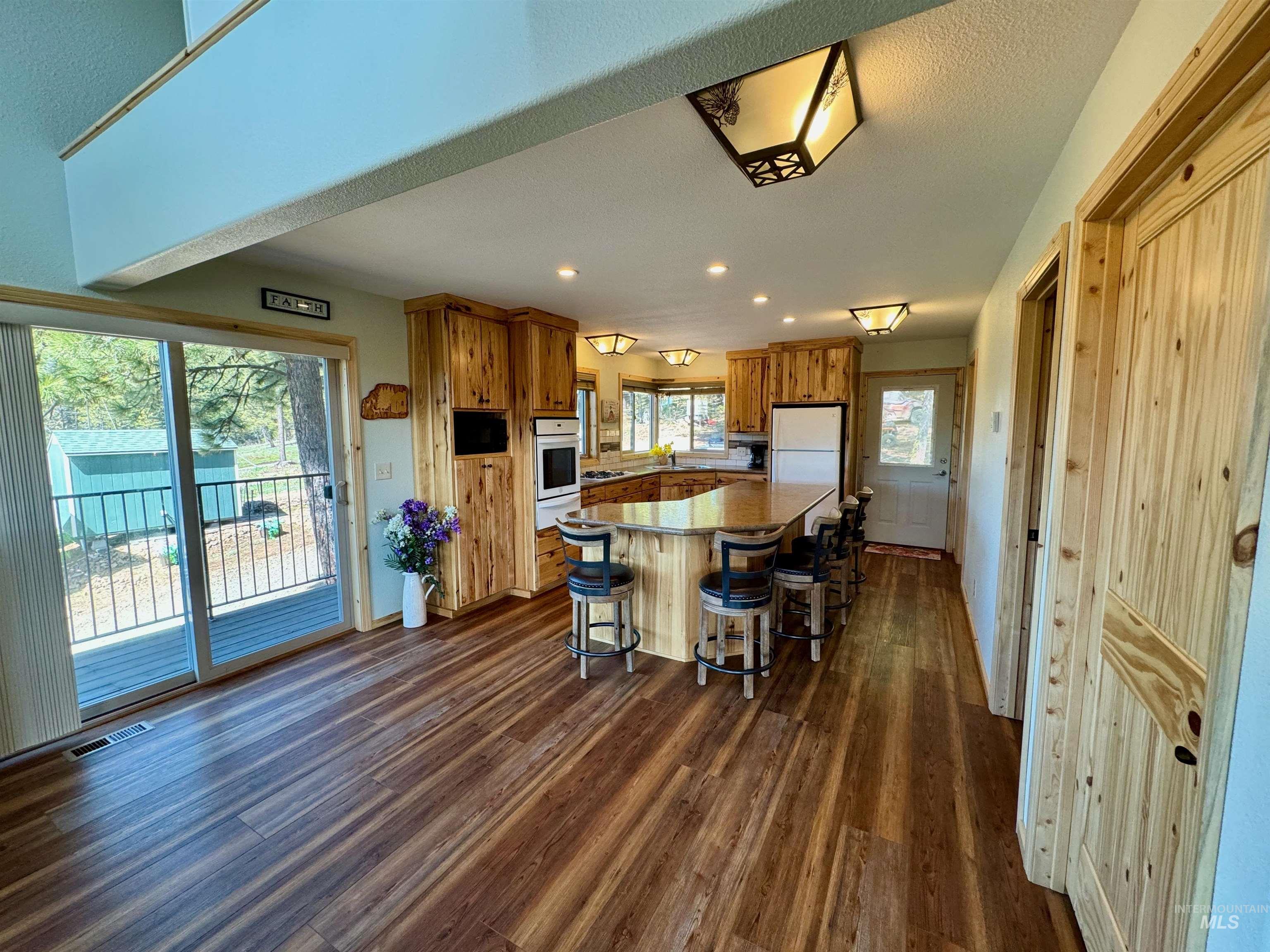 23003 Deer Creek Rd Property Photo 10