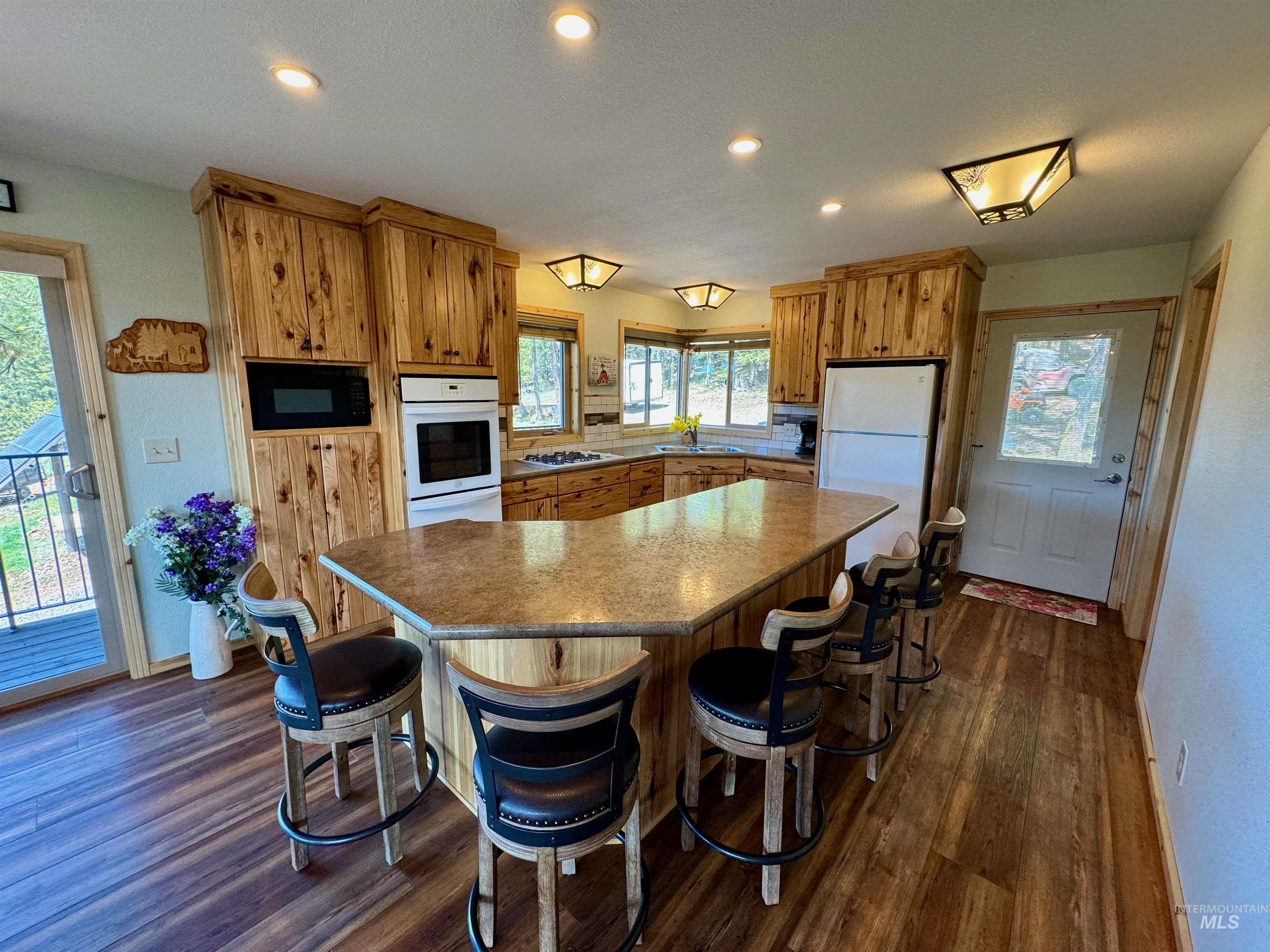 23003 Deer Creek Rd Property Photo 12