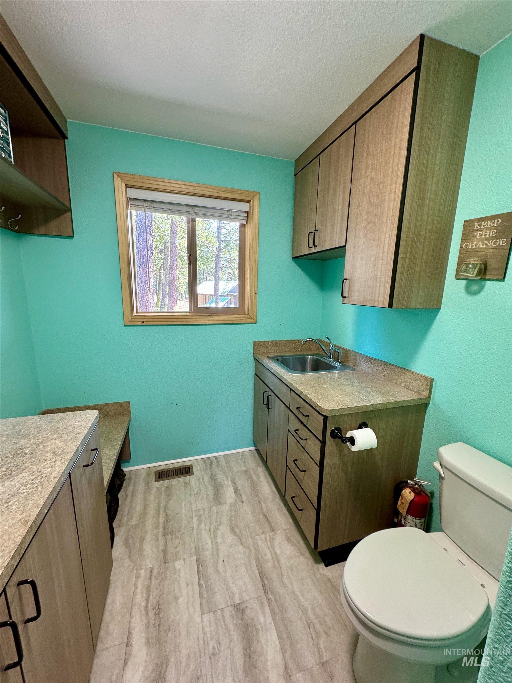 23003 Deer Creek Rd Property Photo 16