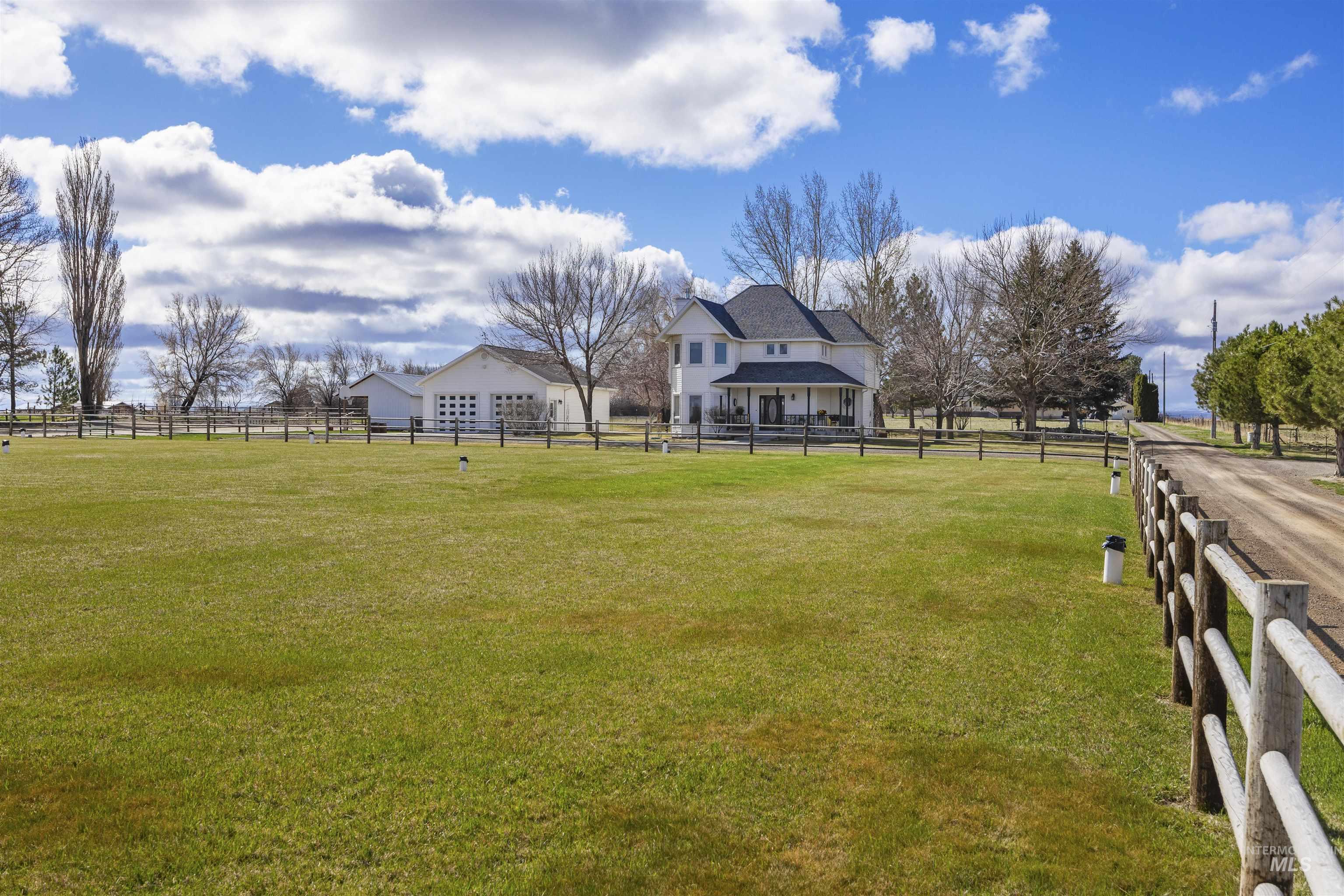 3027 E 3400n Property Photo 1