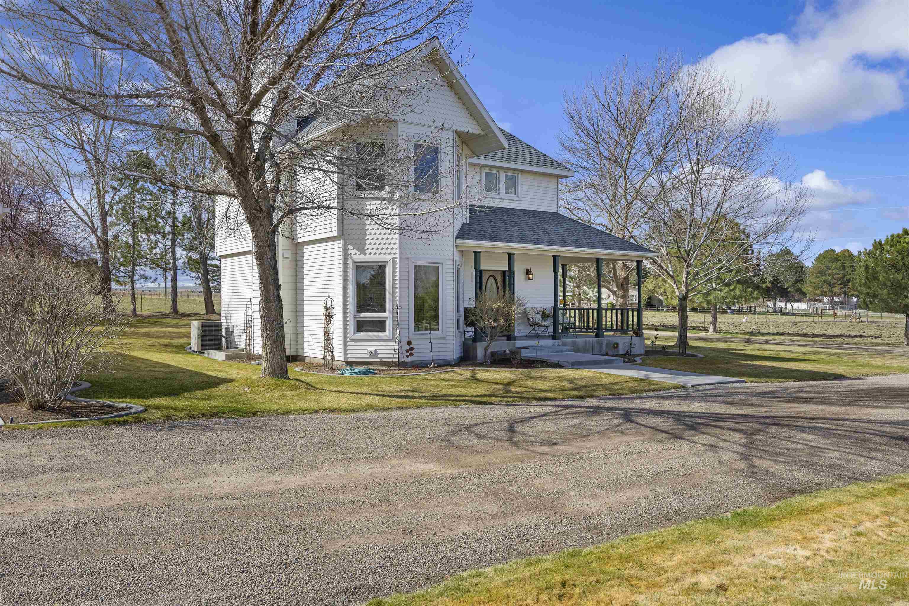 3027 E 3400n Property Photo 4