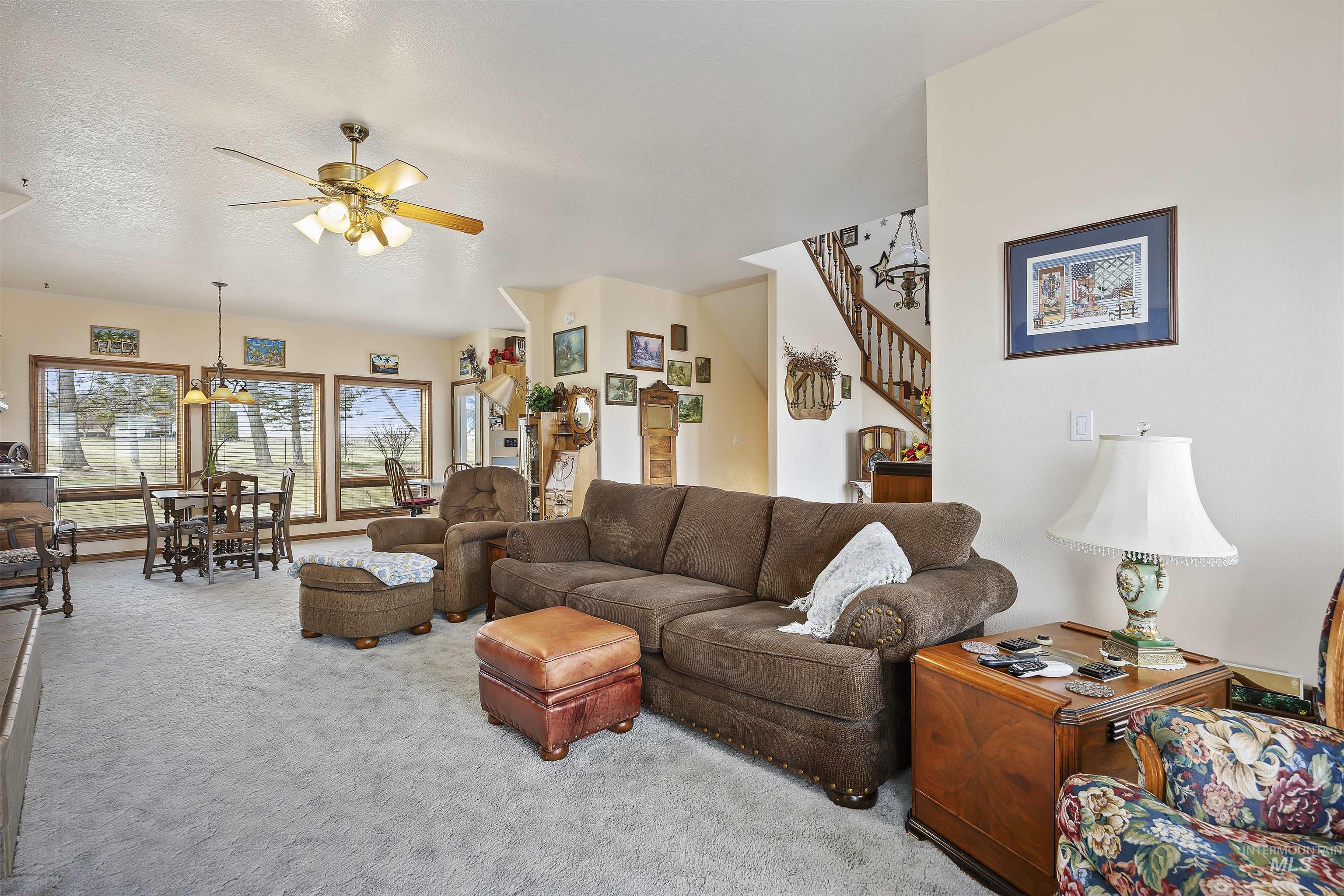3027 E 3400n Property Photo 8