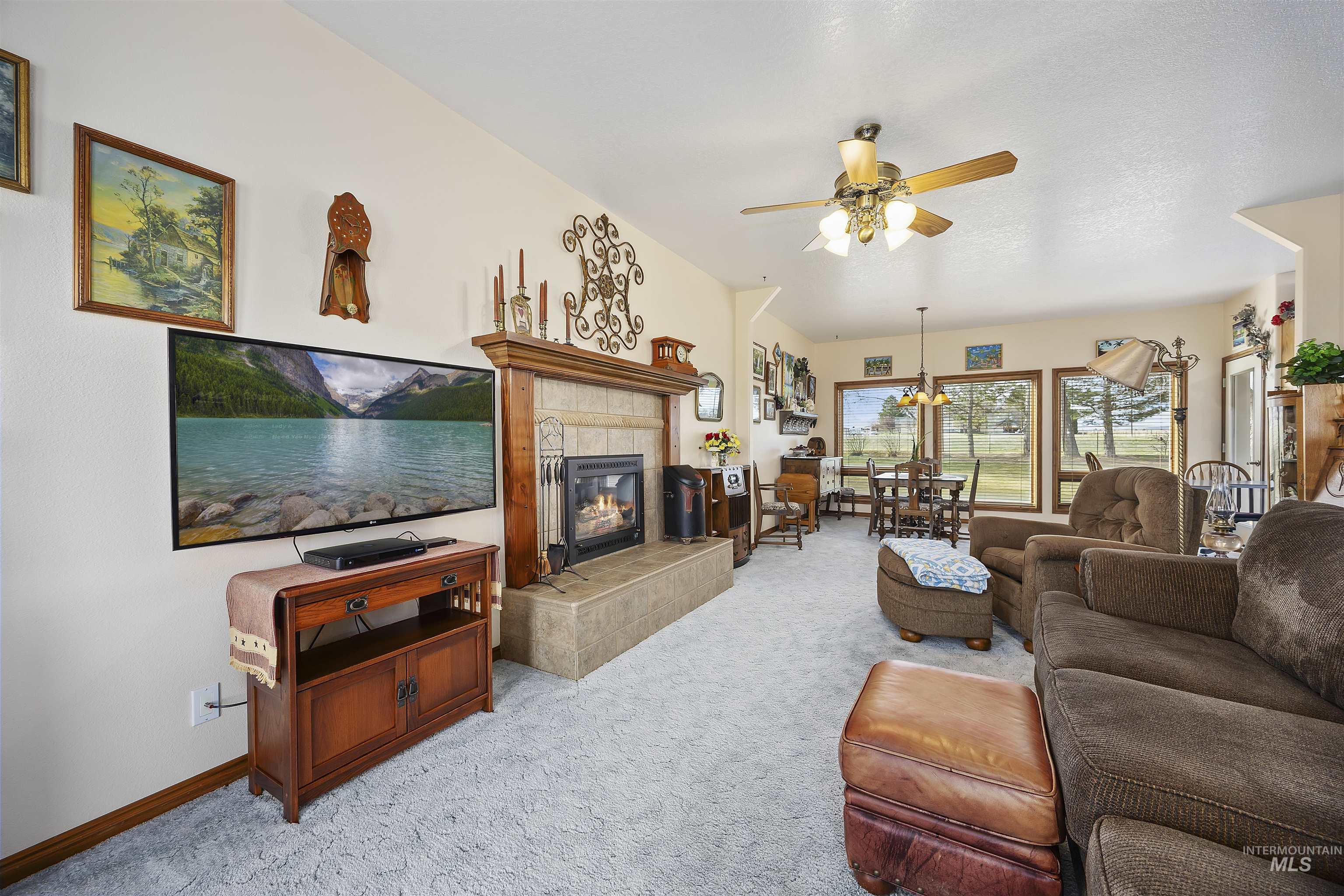 3027 E 3400n Property Photo 11