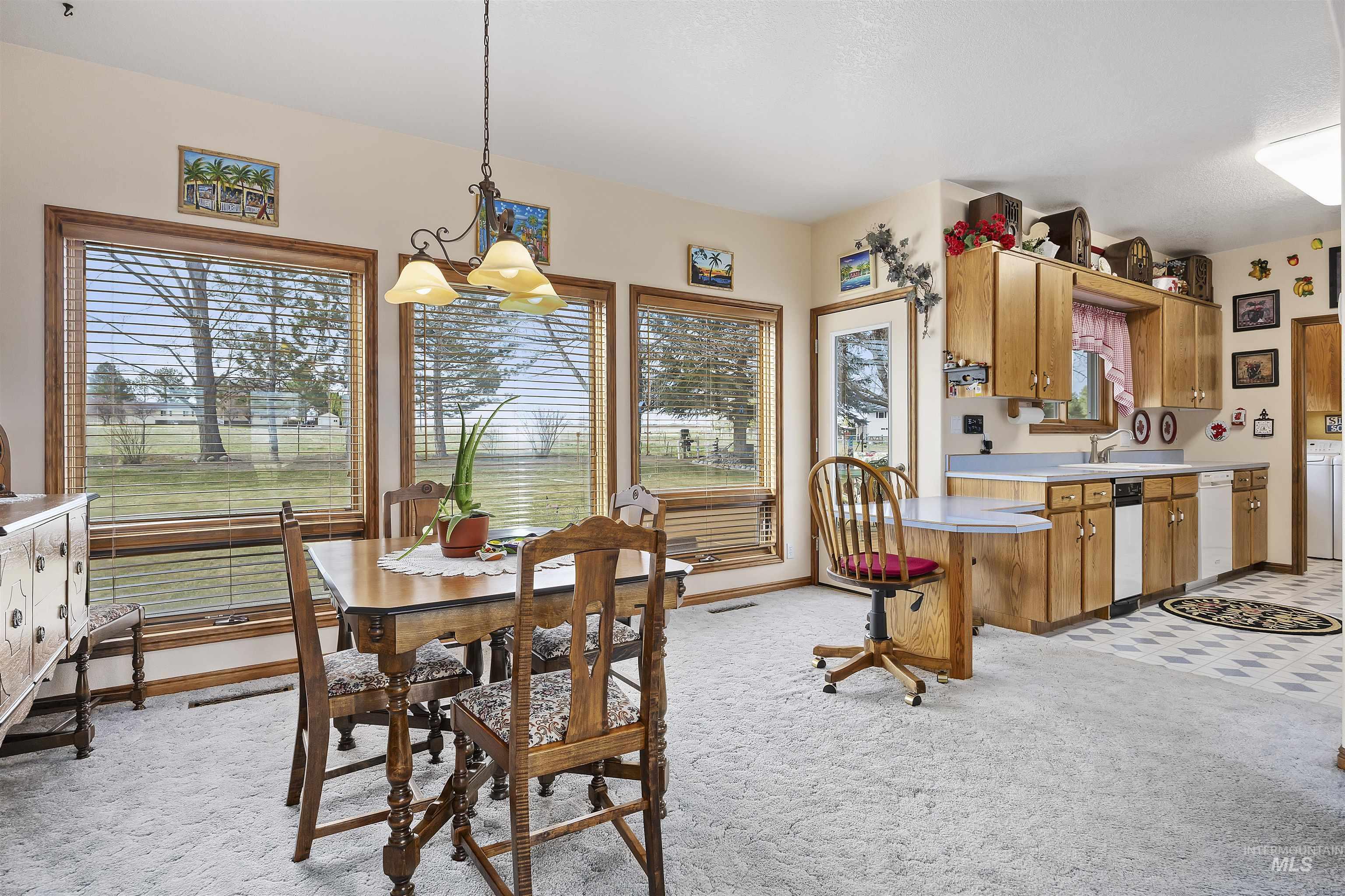 3027 E 3400n Property Photo 12