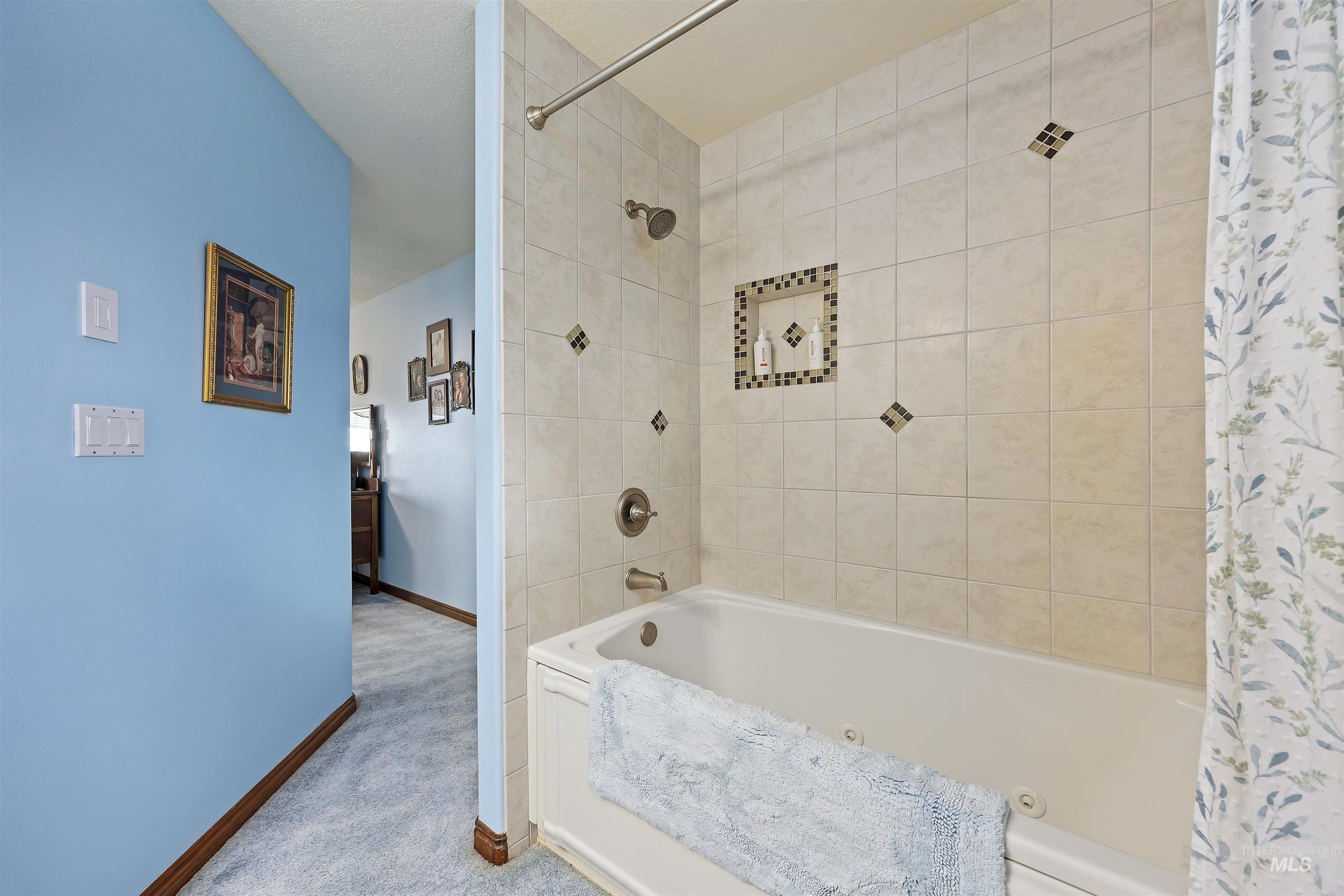 3027 E 3400n Property Photo 23