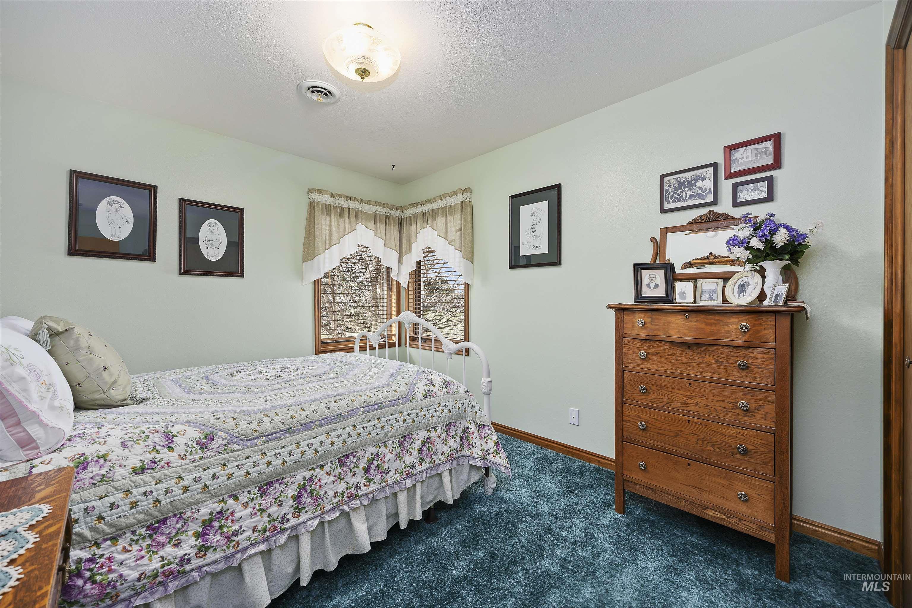 3027 E 3400n Property Photo 26