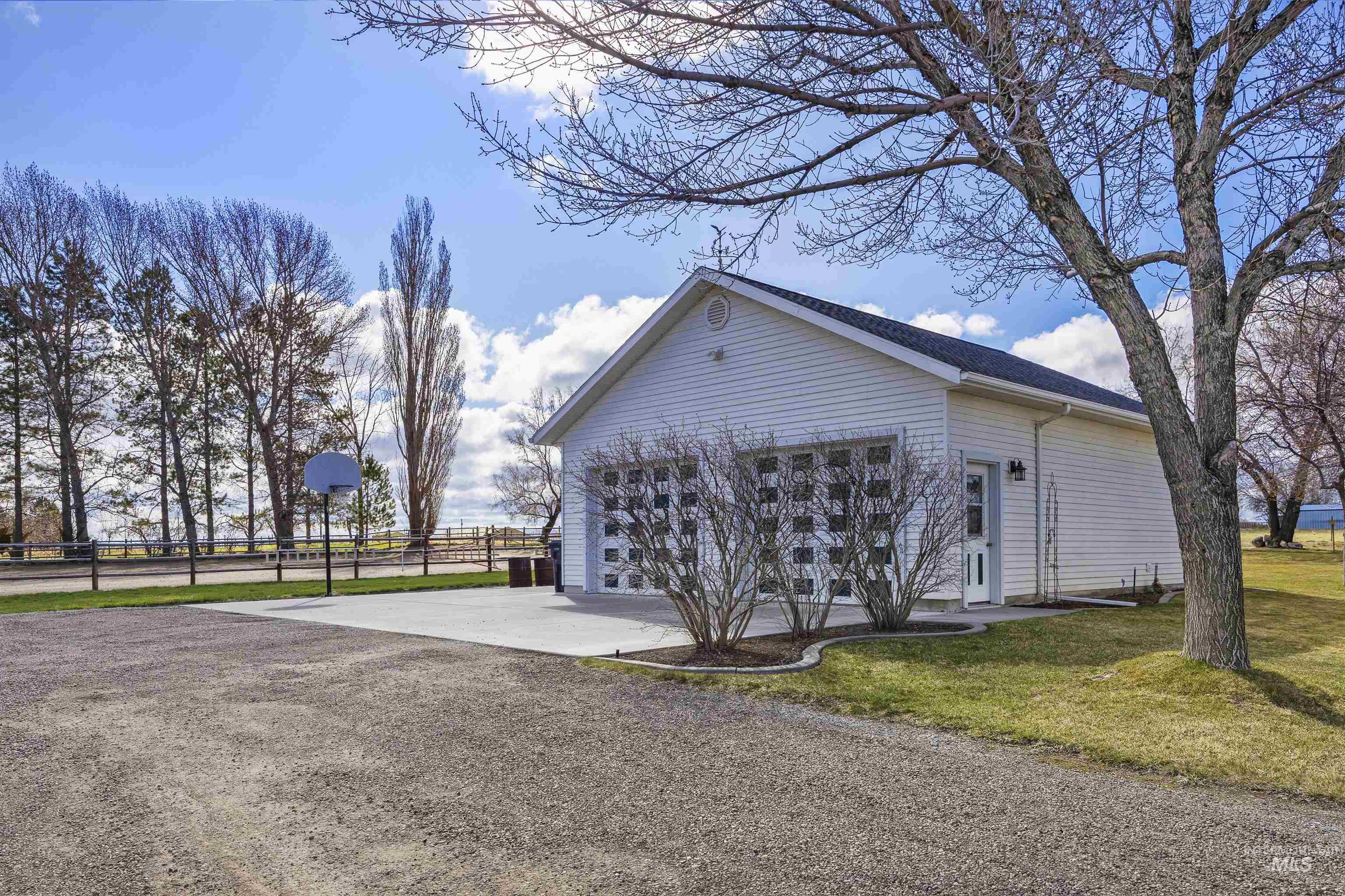 3027 E 3400n Property Photo 29