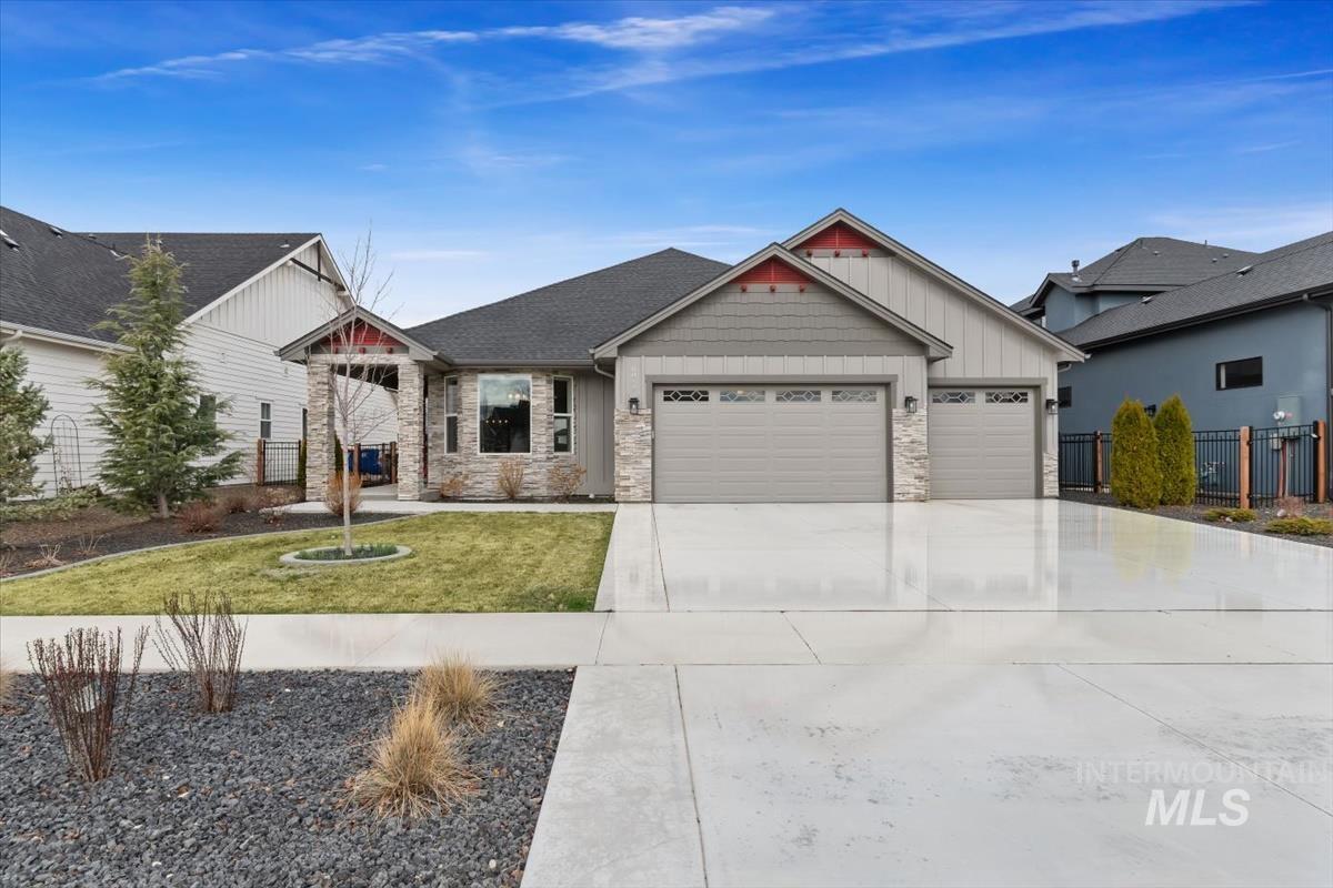 8042 W Decathlon Property Photo 1