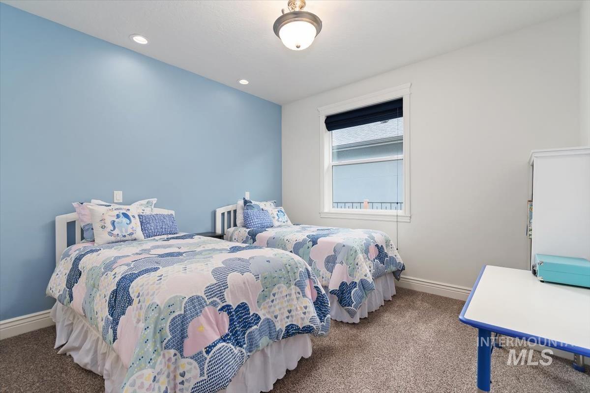 8042 W Decathlon Property Photo 15