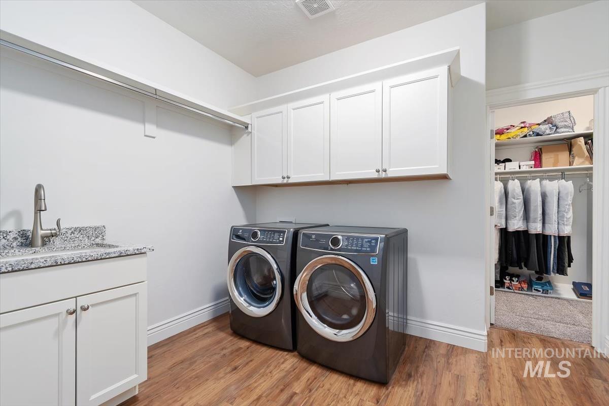 8042 W Decathlon Property Photo 17