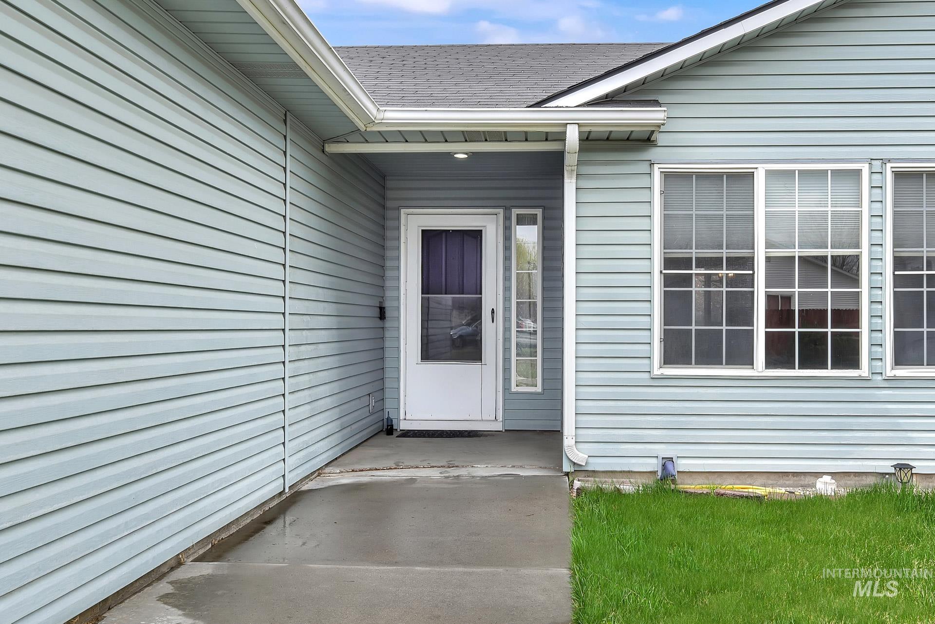 81 S Taylor Street Property Photo 3