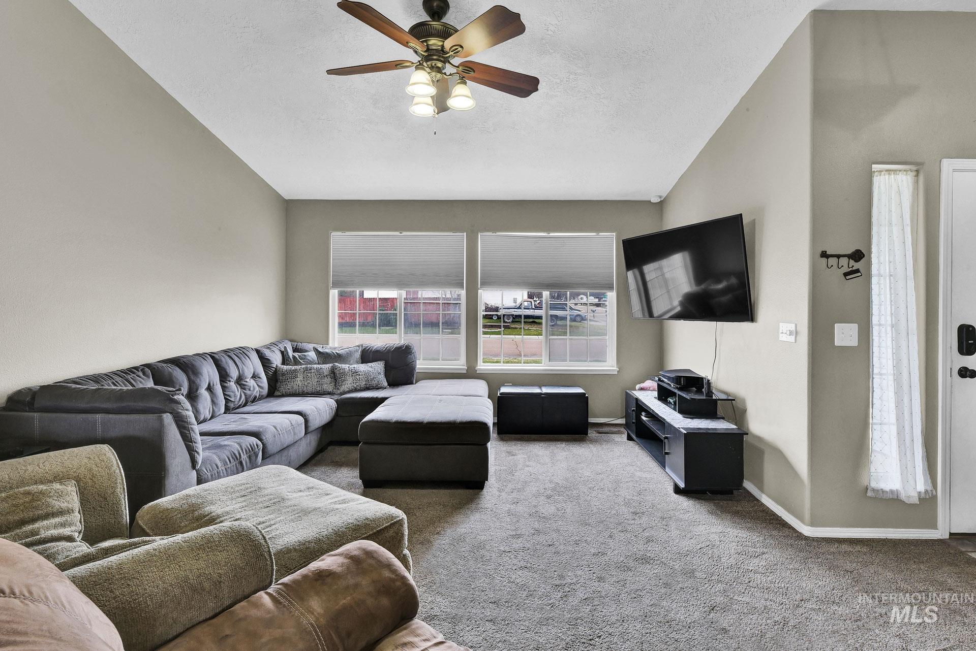 81 S Taylor Street Property Photo 6