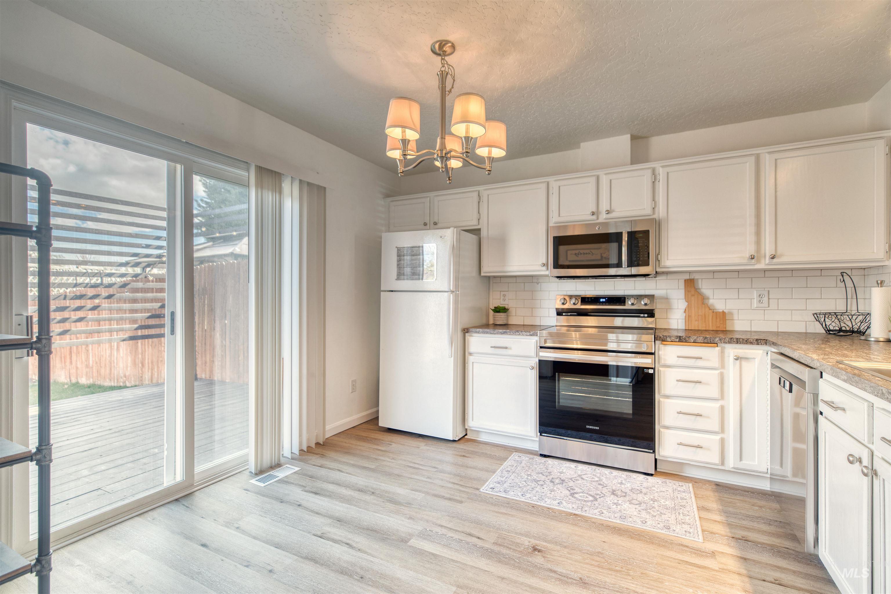 1812 Agate Ct. Property Photo 12