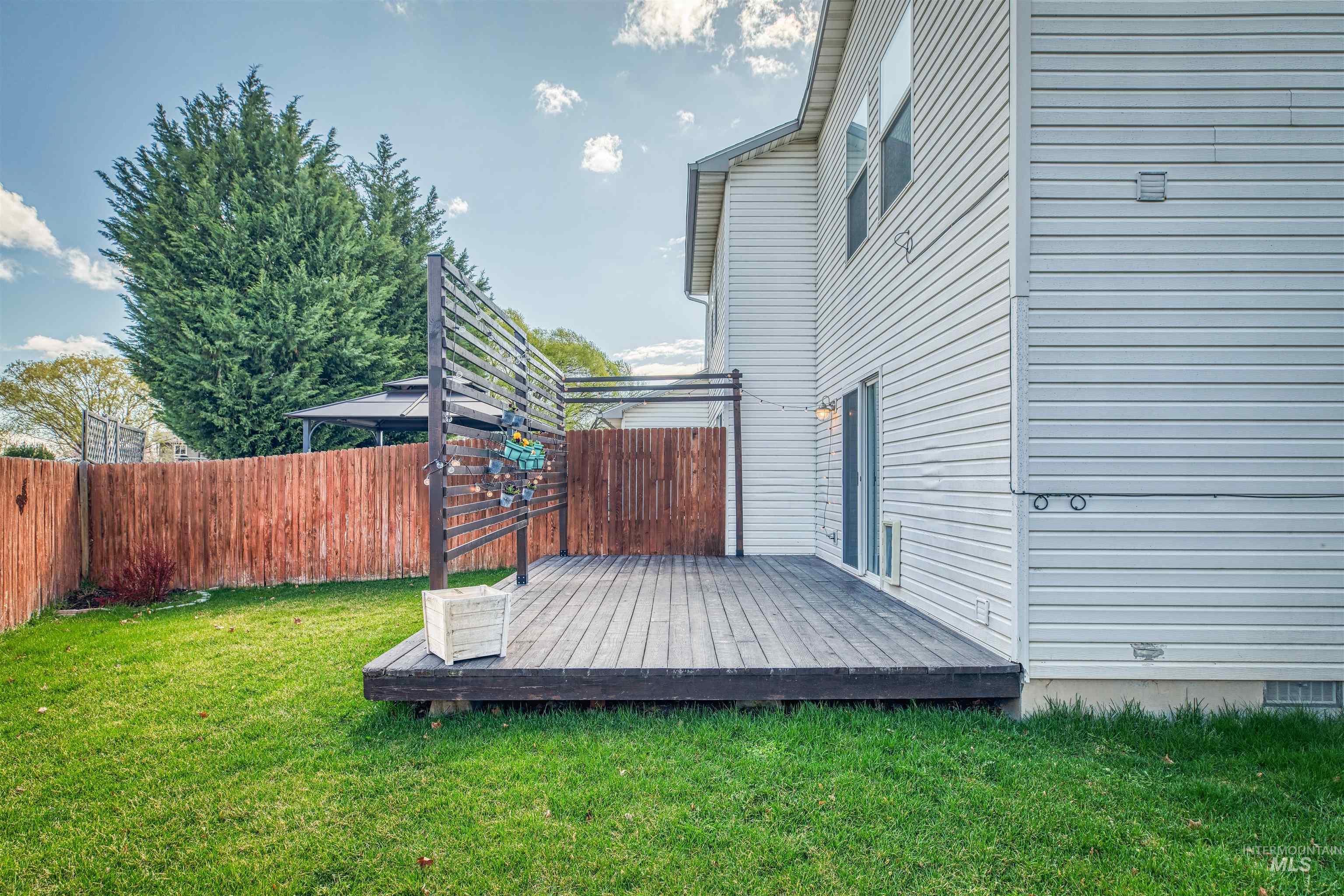 1812 Agate Ct. Property Photo 23