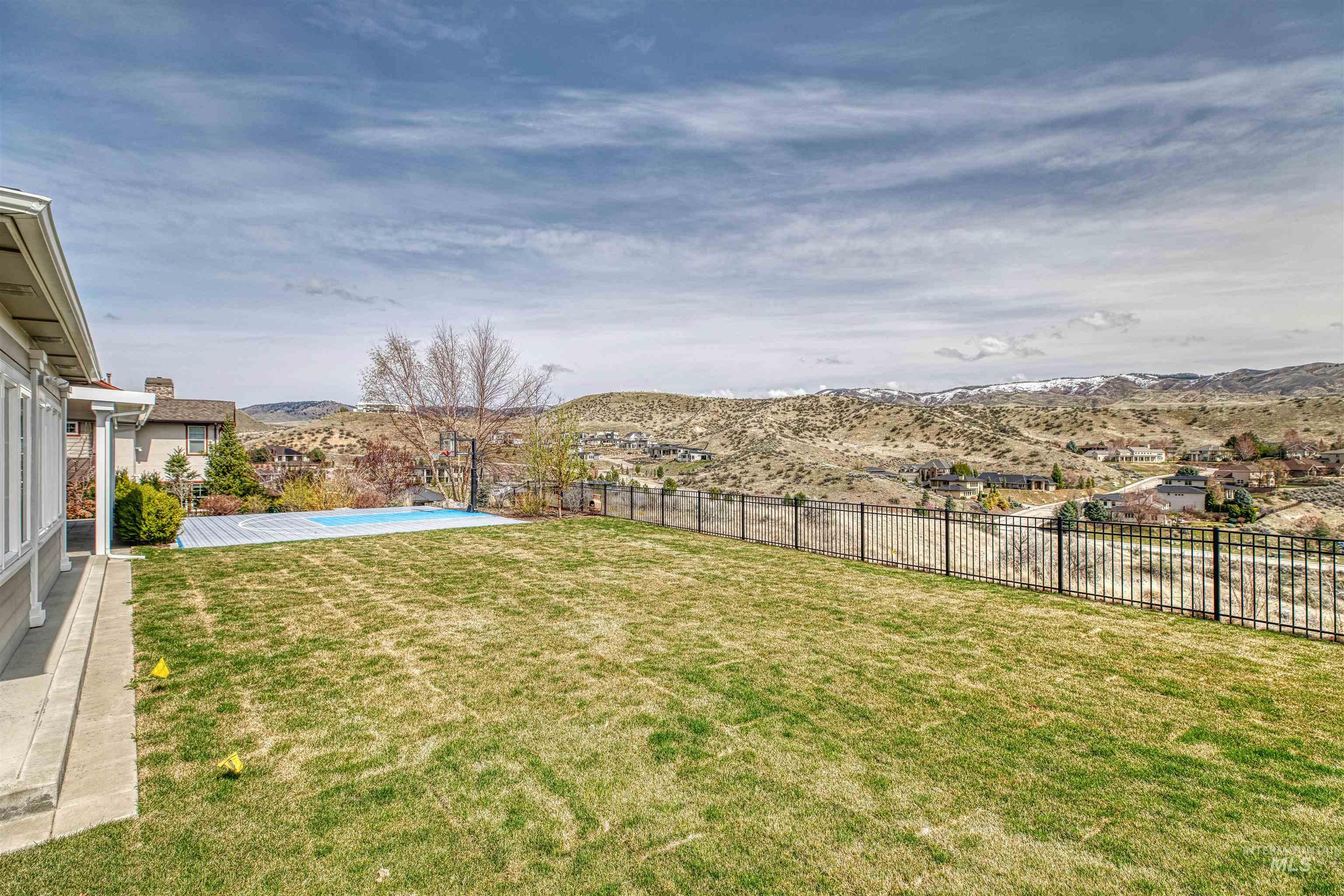 567 W Paso Fino Property Photo 47