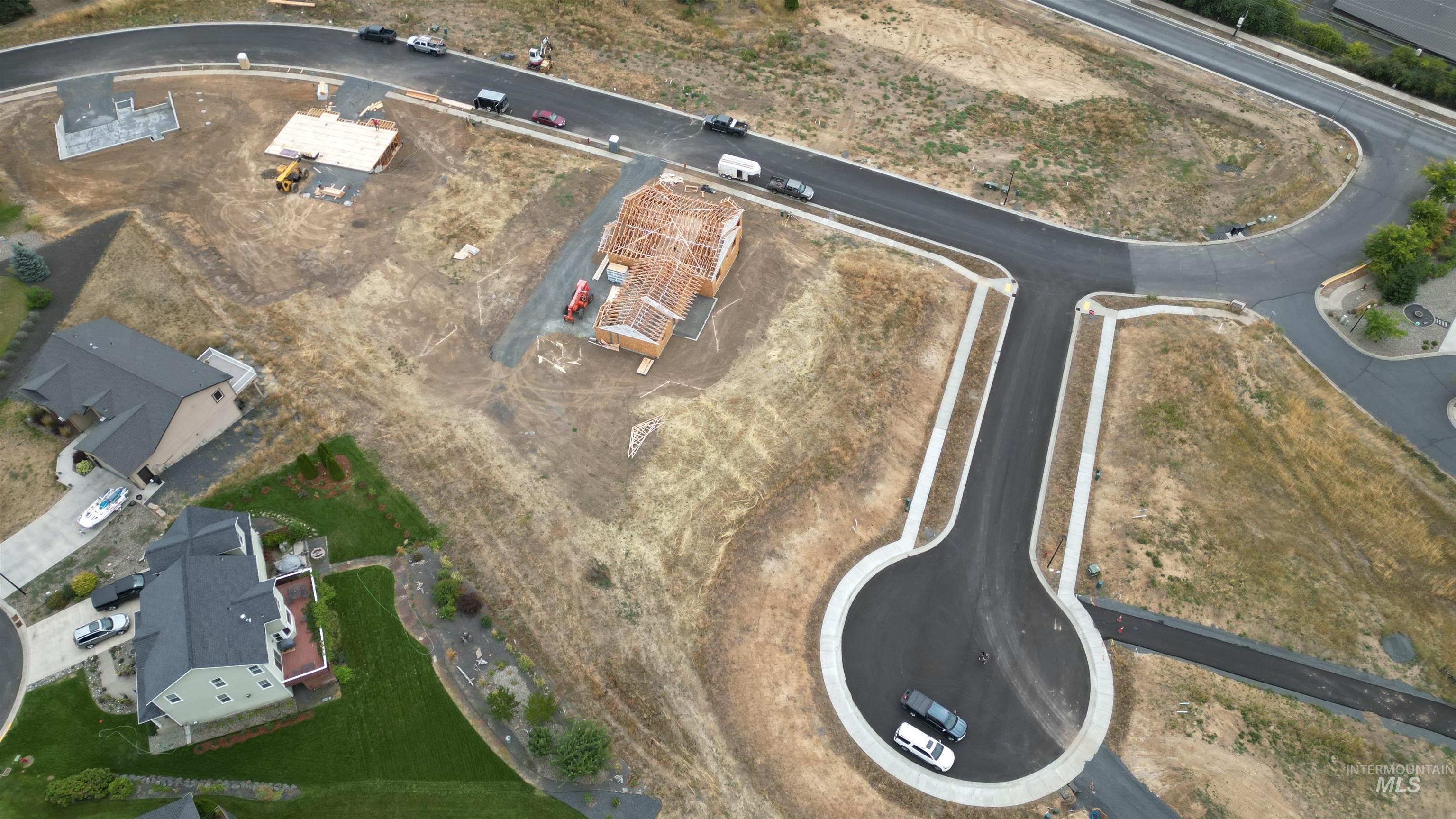 2001 Sunnyside Ave. Property Photo 6