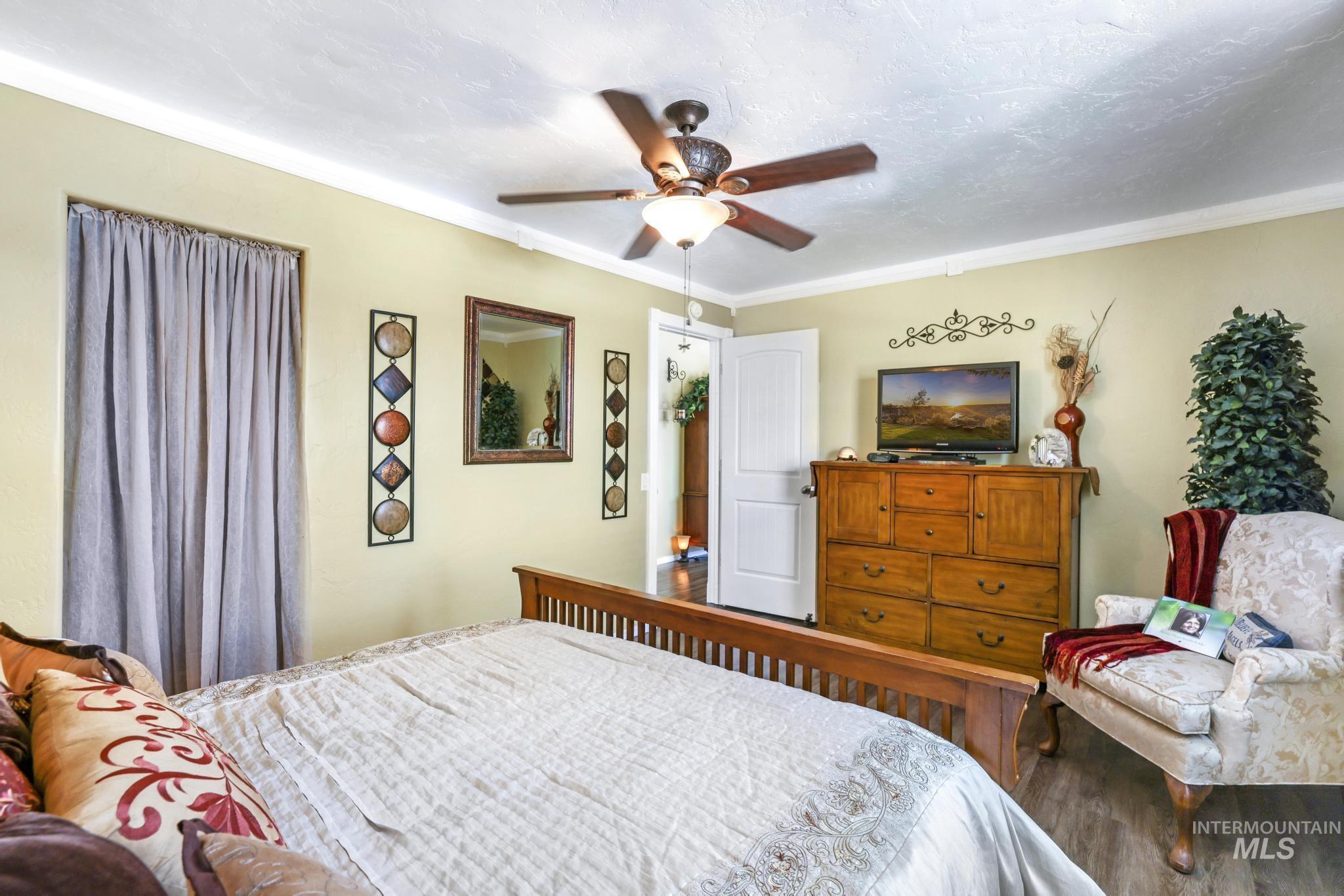 1124 N Fillmore Property Photo 12