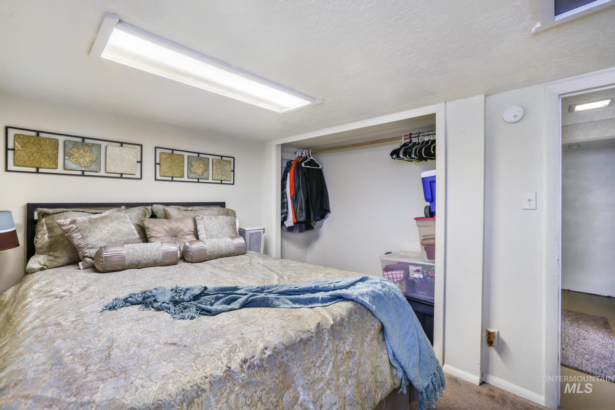 1124 N Fillmore Property Photo 16