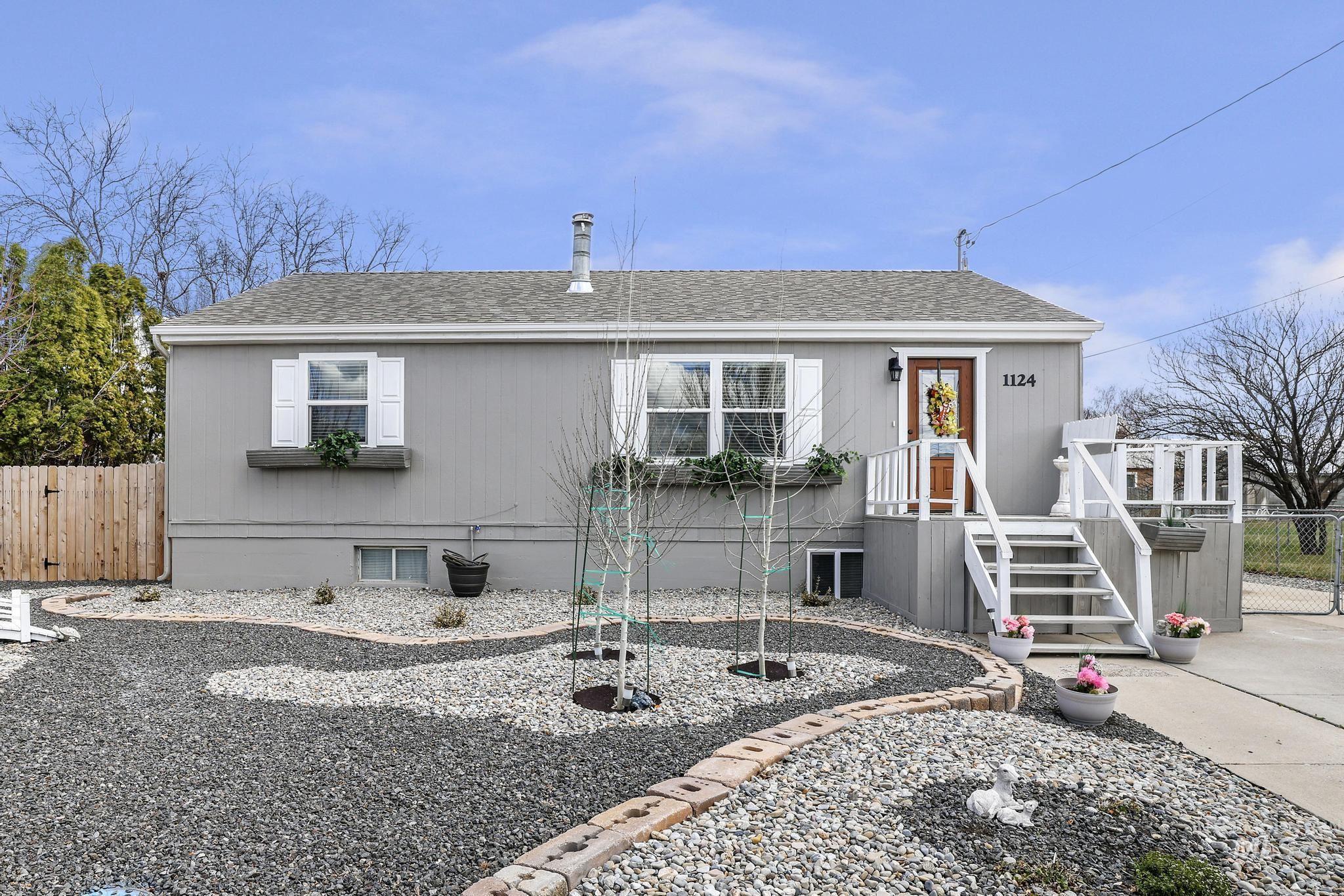 1124 N Fillmore Property Photo 24