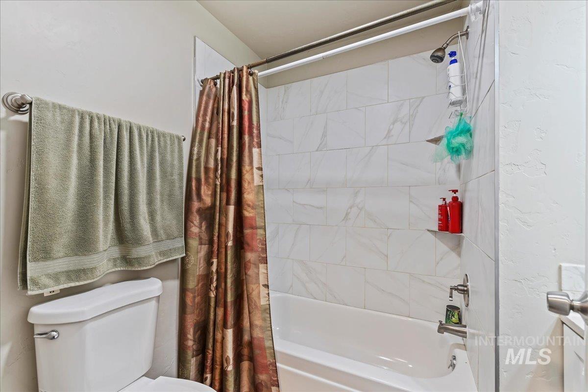 139 Blaine Ave. Property Photo 13