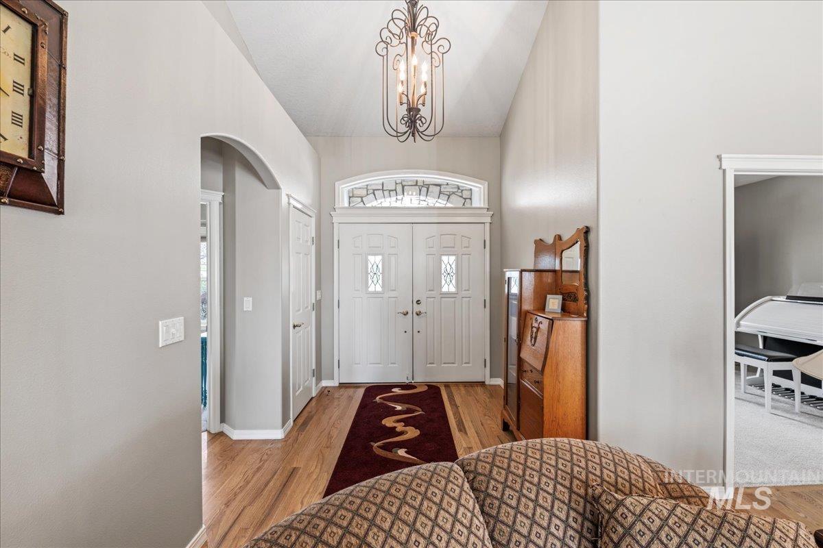 2535 E Bernice Dr Property Photo 5