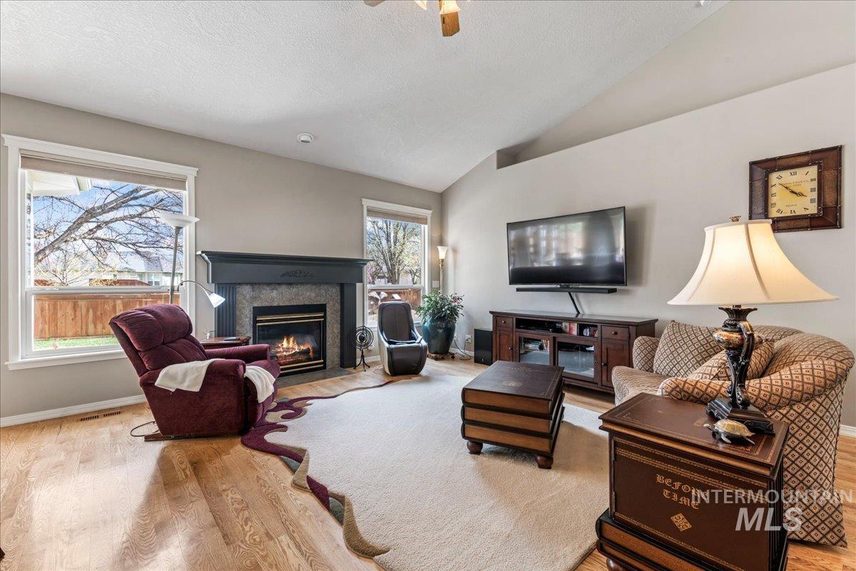 2535 E Bernice Dr Property Photo 6