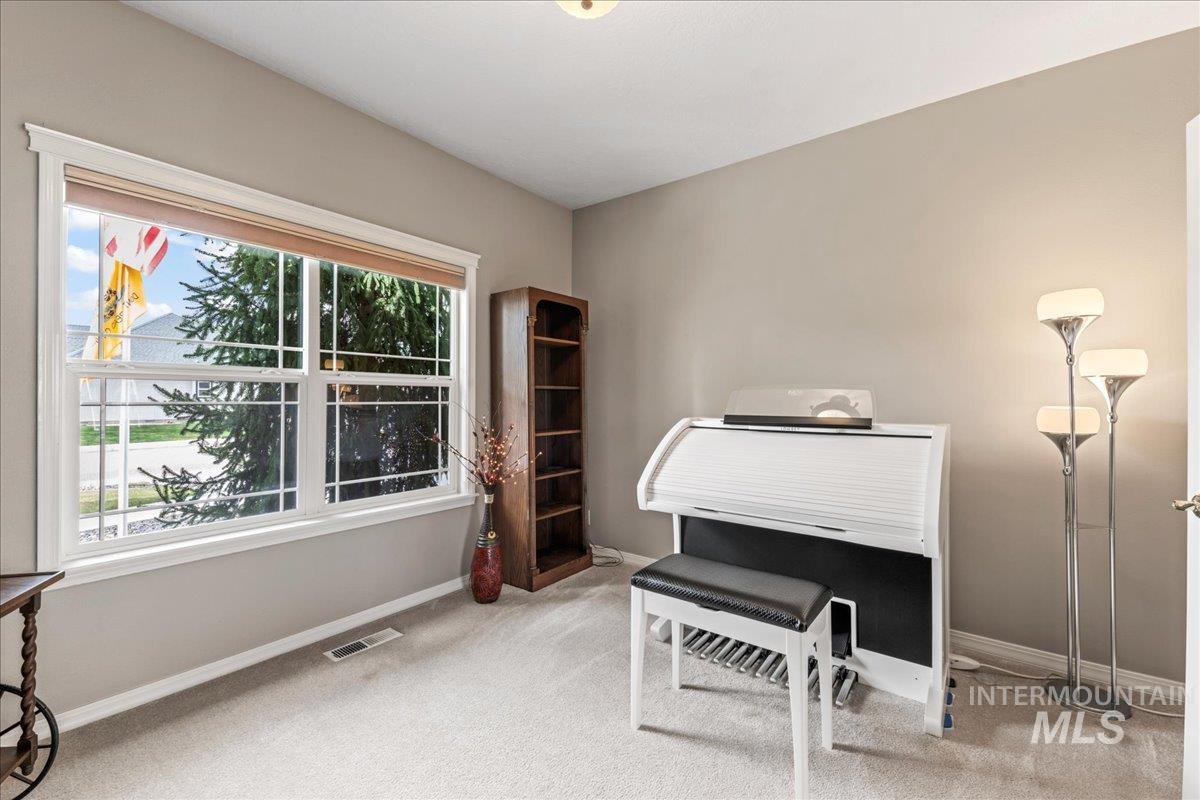 2535 E Bernice Dr Property Photo 23