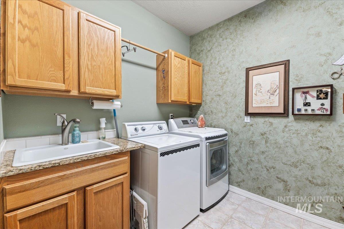 2535 E Bernice Dr Property Photo 25