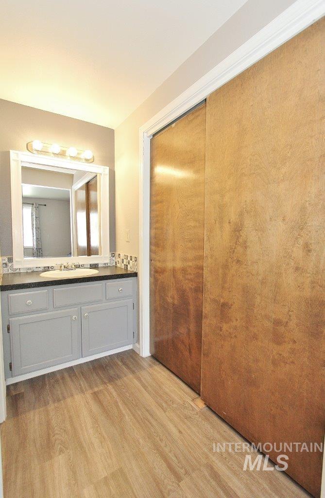 7020 W Gillis Drive Property Photo 18