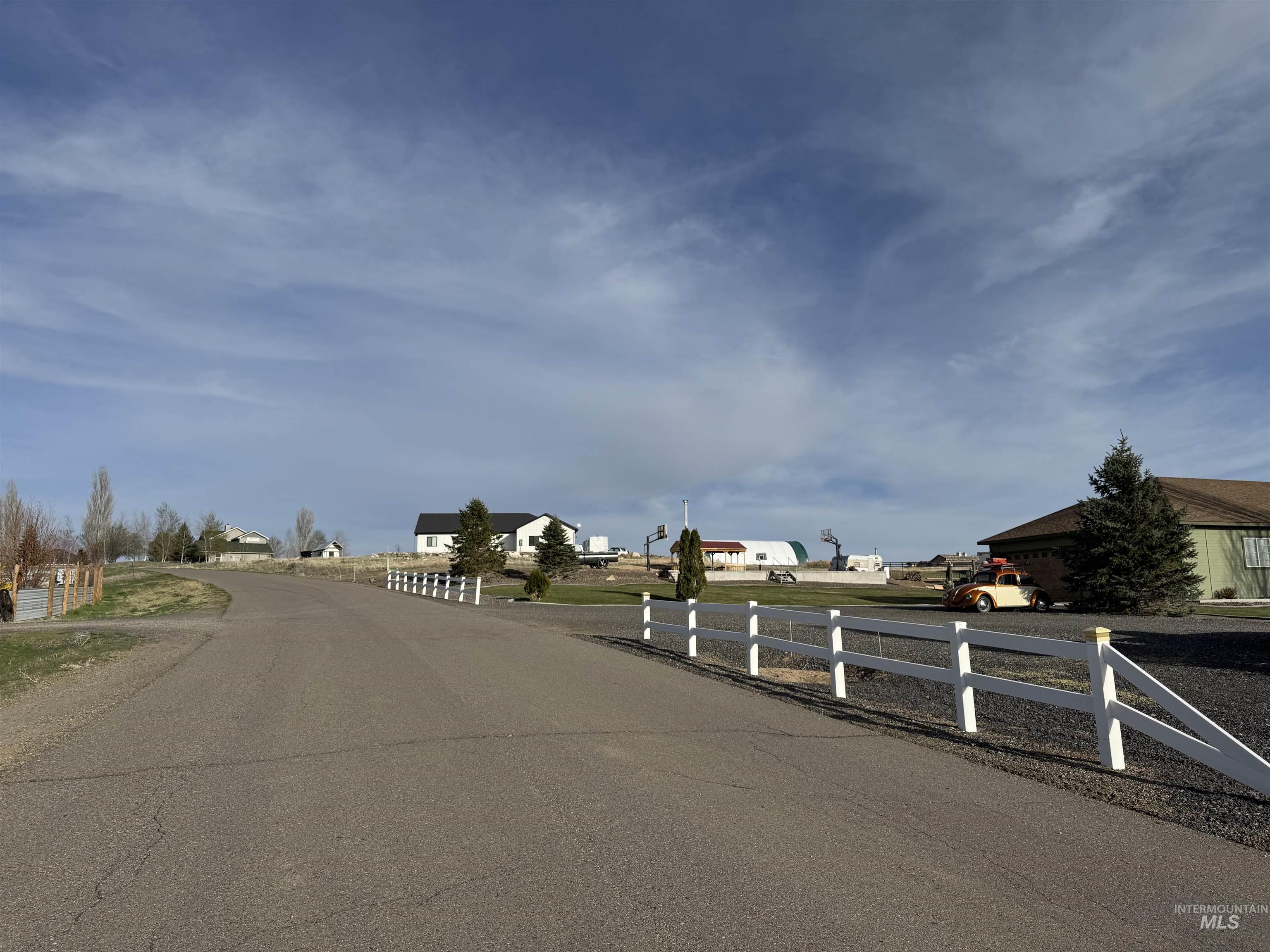 140 Syringa Loop Property Photo 1