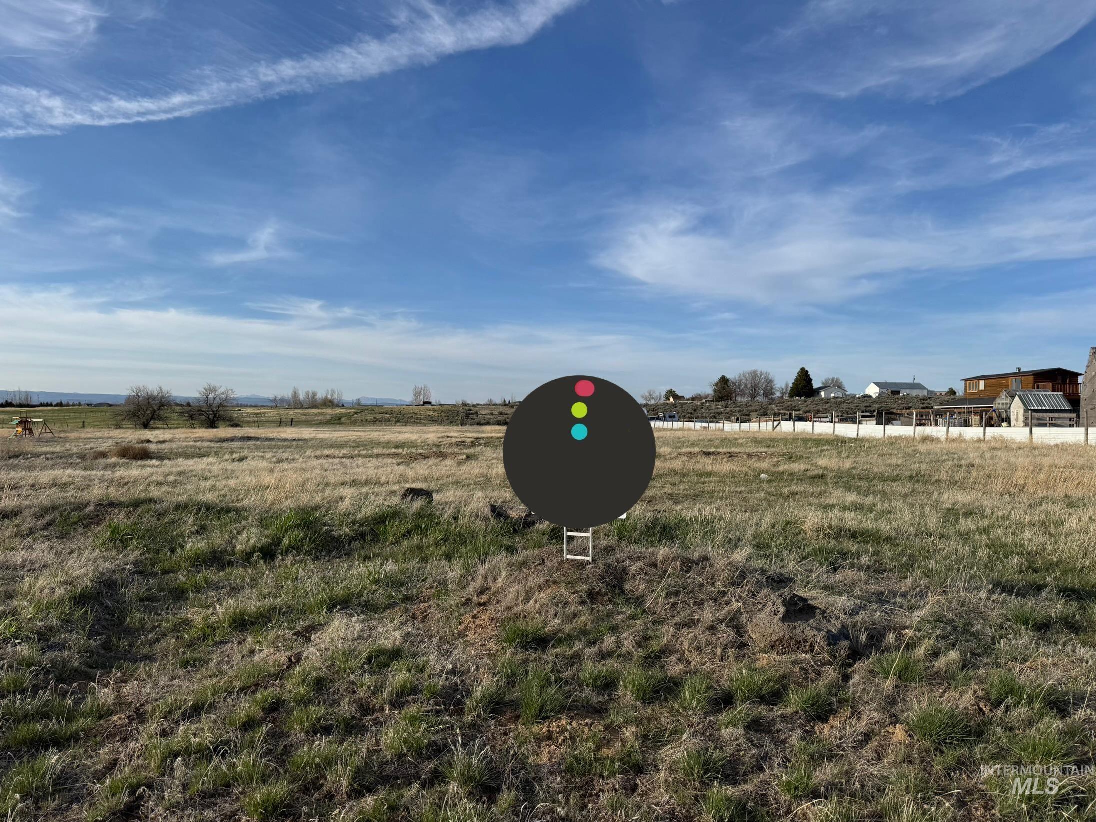 140 Syringa Loop Property Photo 4