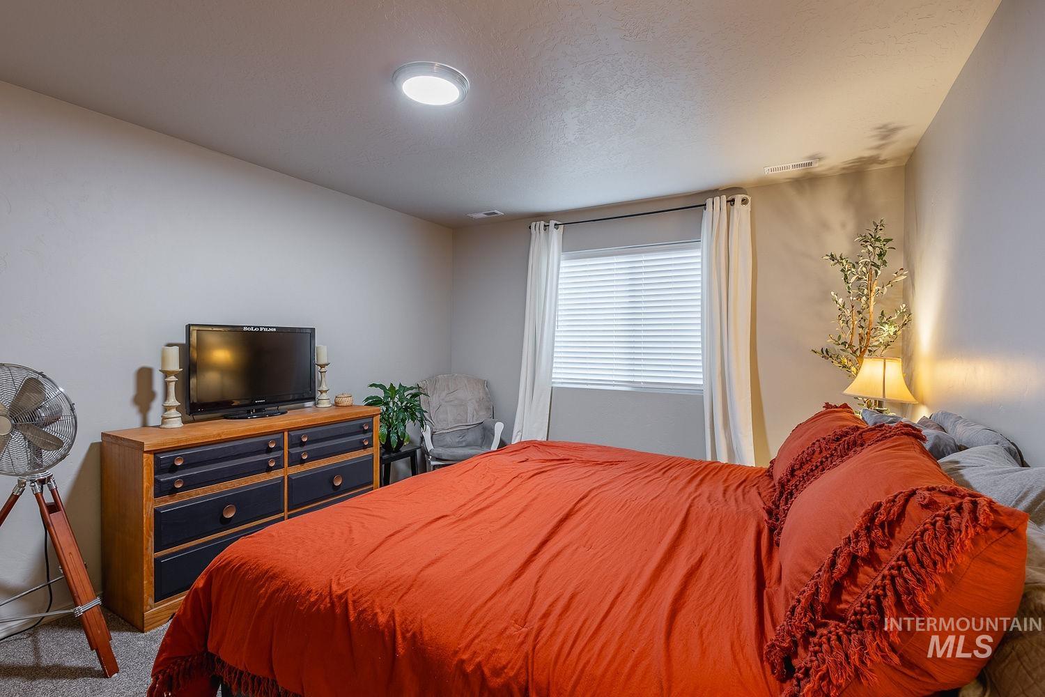 12835 Carkhill St Property Photo 26
