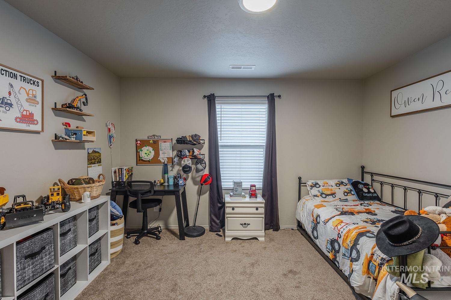 12835 Carkhill St Property Photo 39