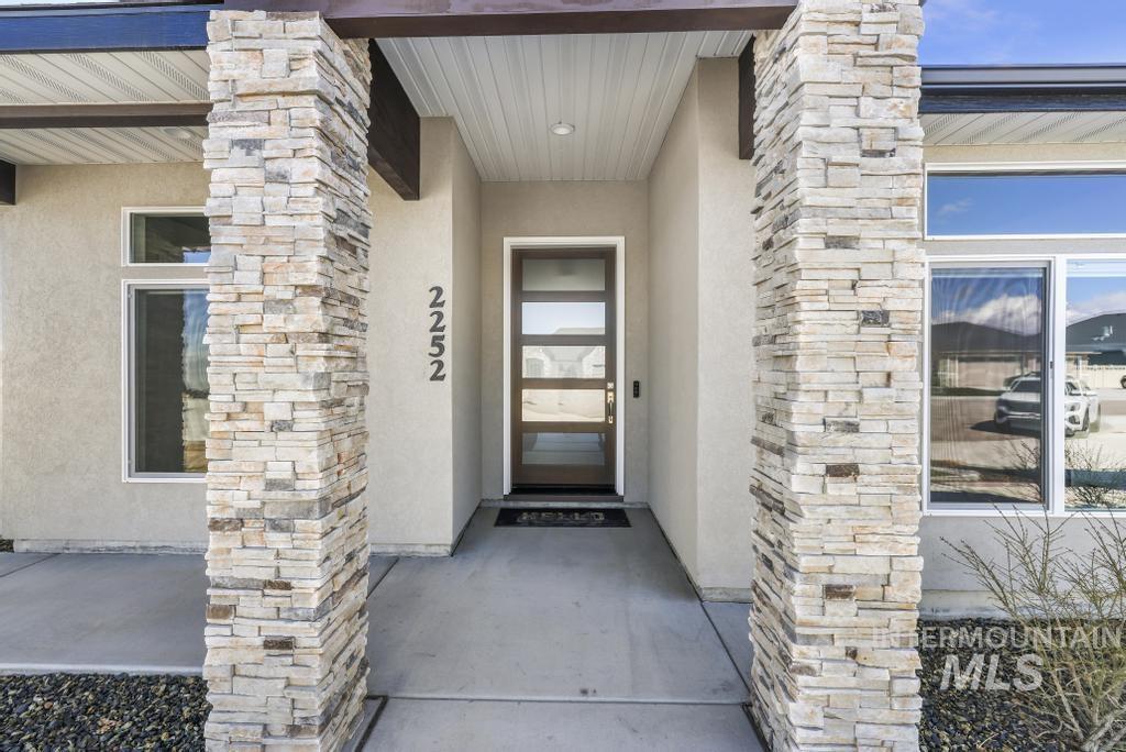 2252 Detweiler Place Property Photo 4
