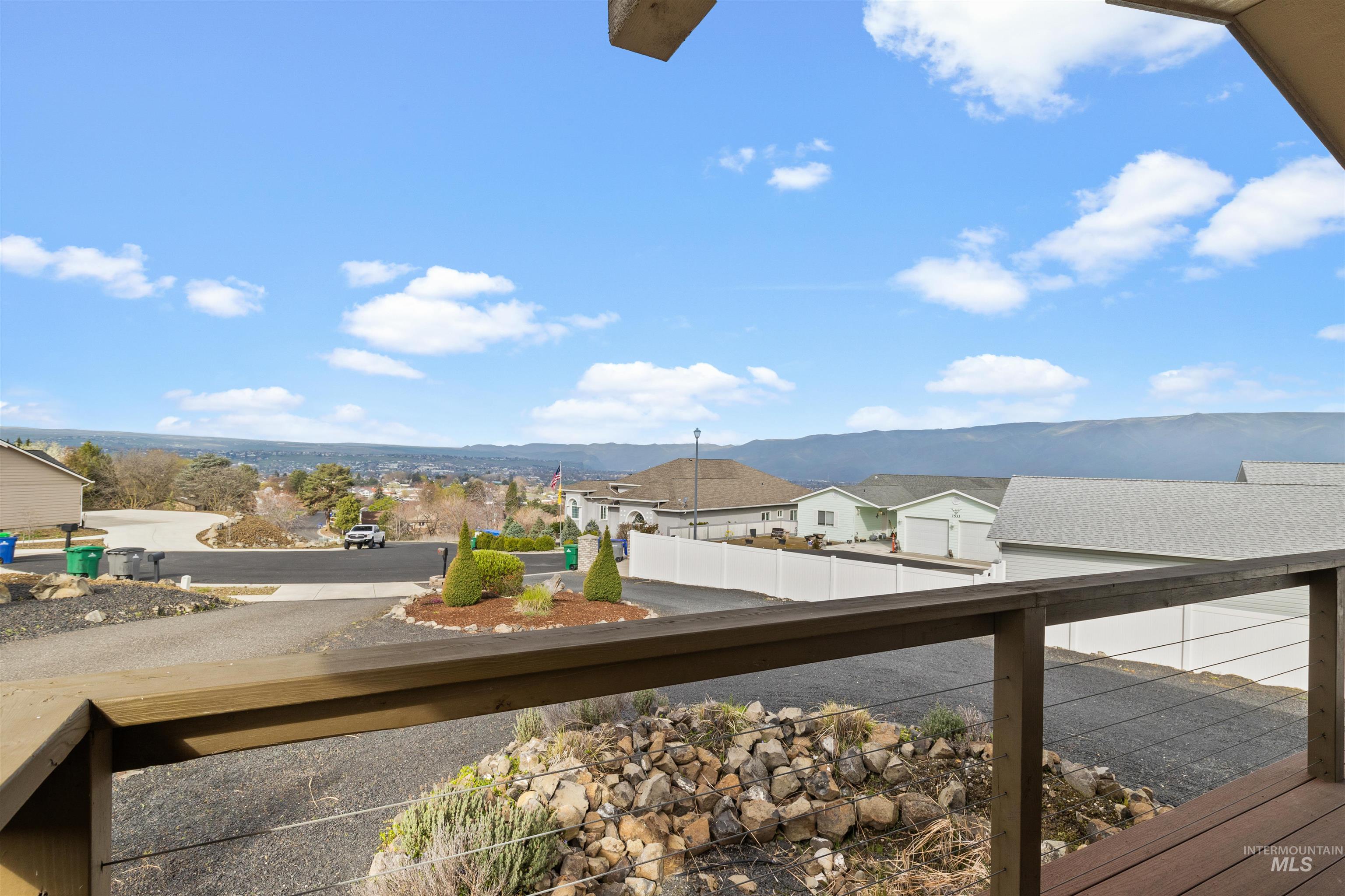 1537 24th Avenue Property Photo 18
