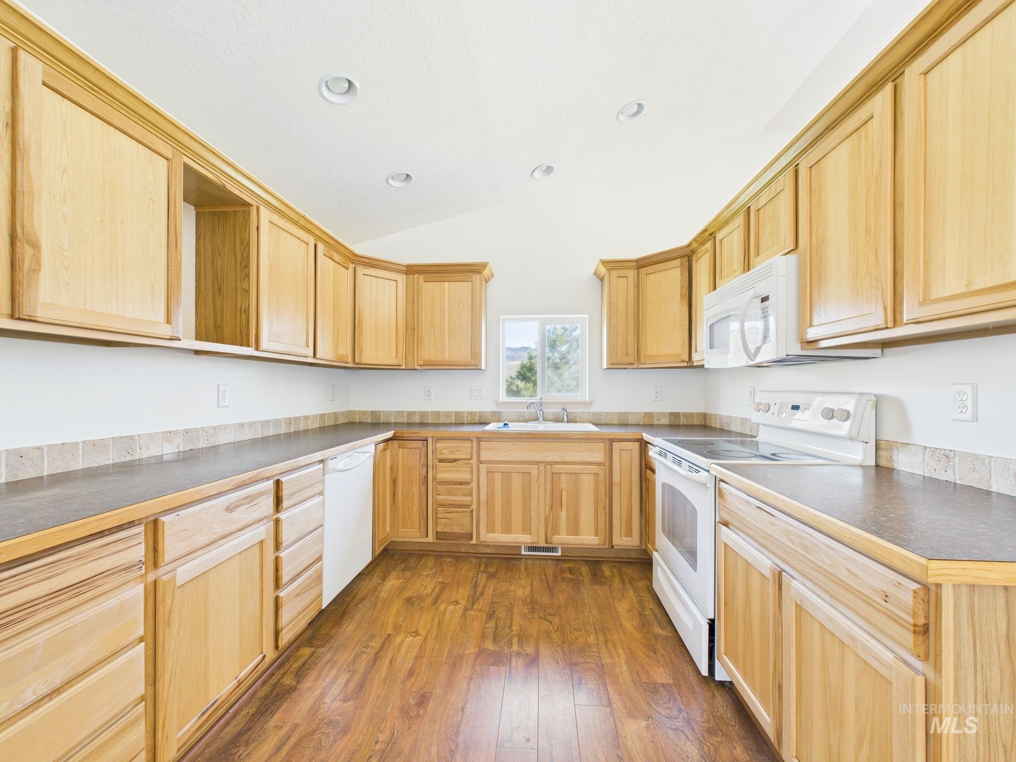 22855 Sweet Ola Hwy Property Photo 8