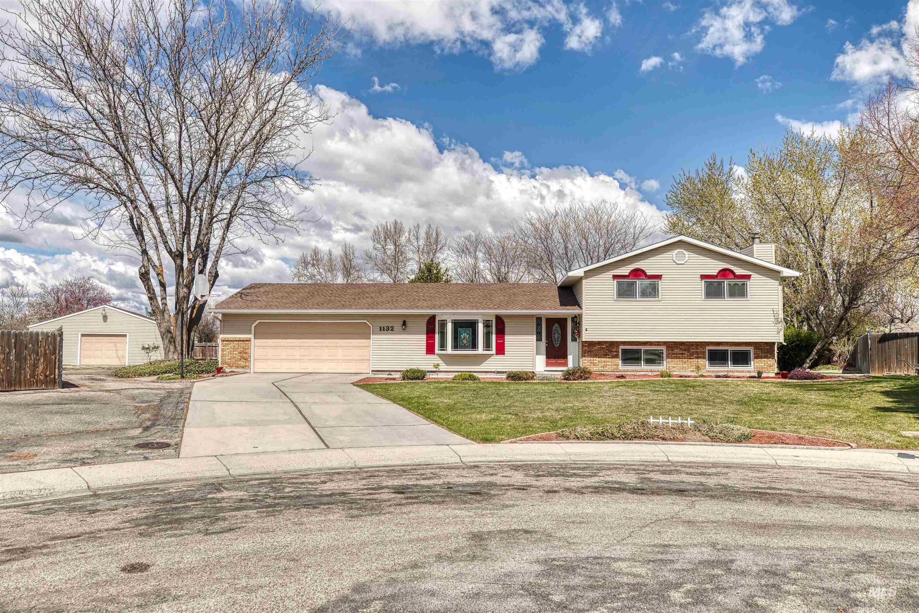 1132 S Amaya Place Property Photo 1
