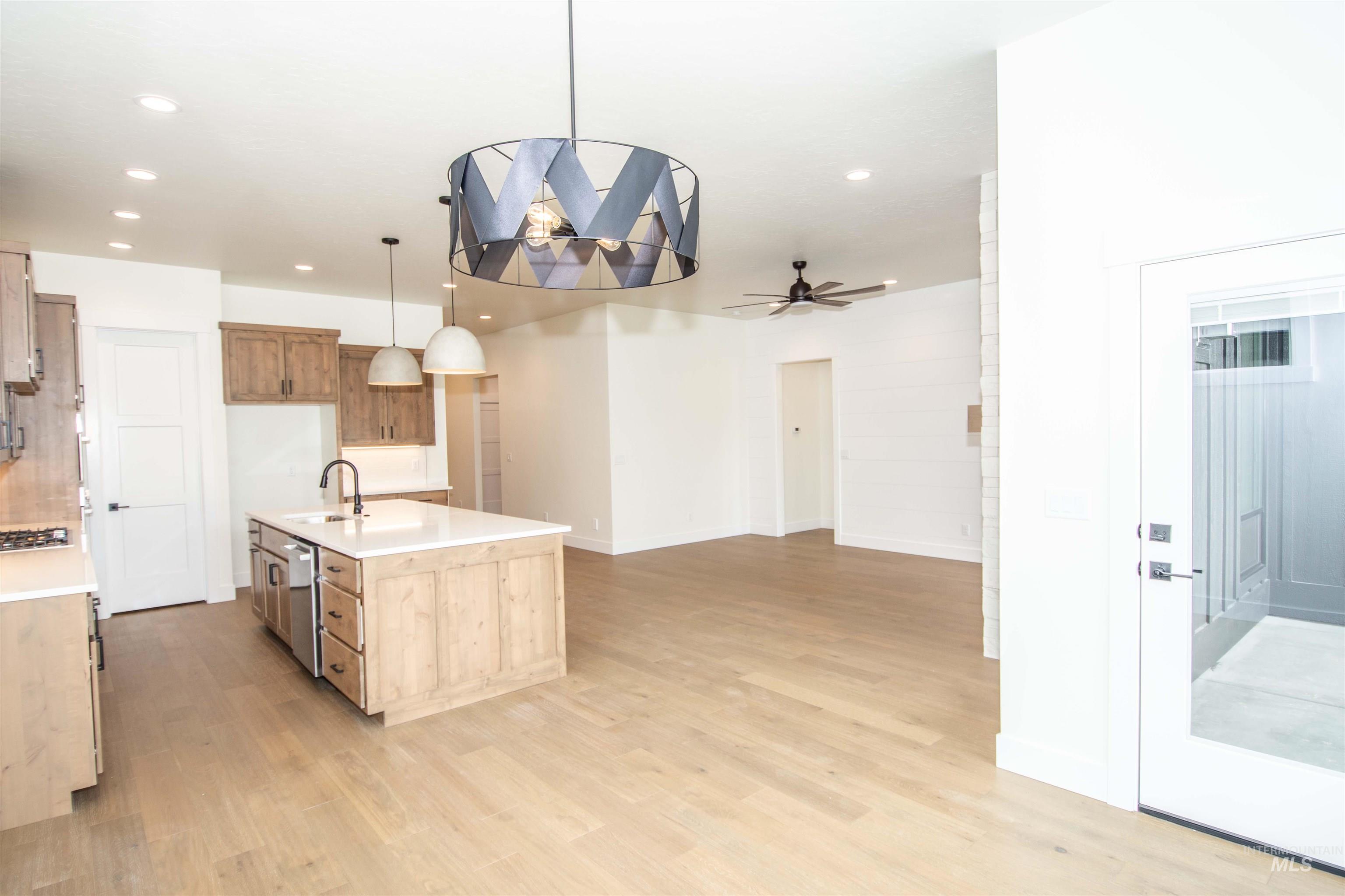 2260 N Sunset Farm Pl Property Photo 18