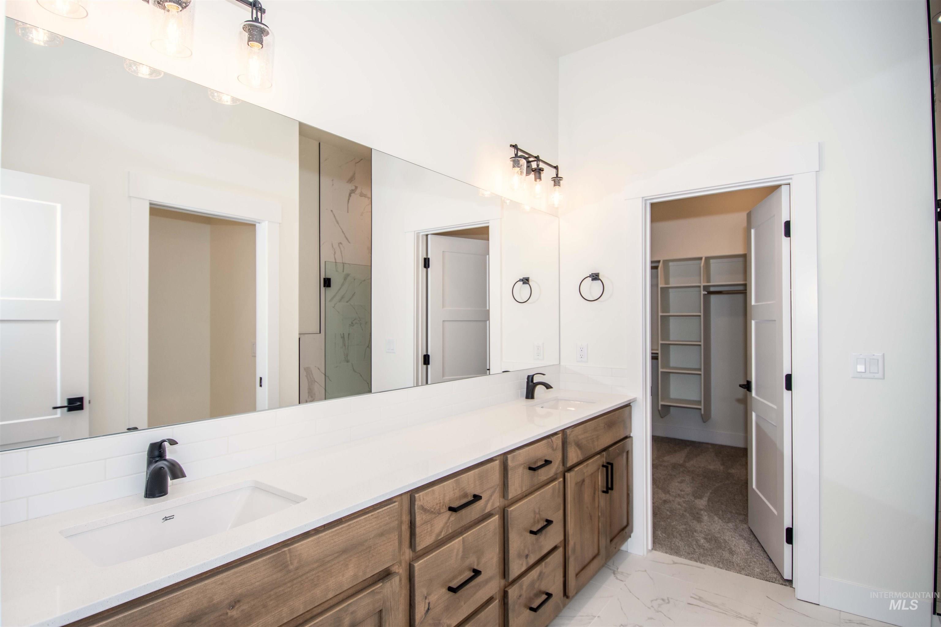 2260 N Sunset Farm Pl Property Photo 23
