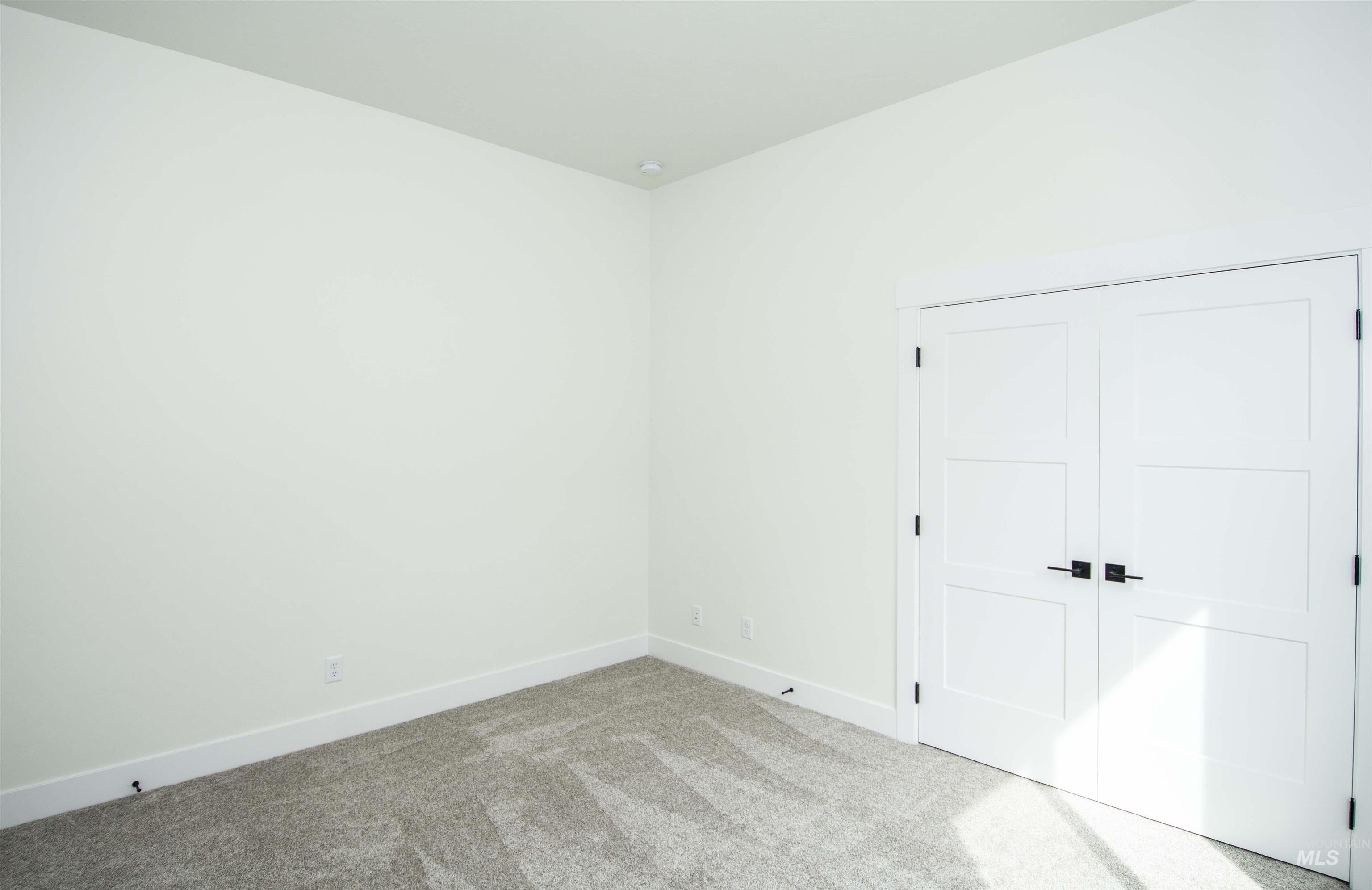 2260 N Sunset Farm Pl Property Photo 31