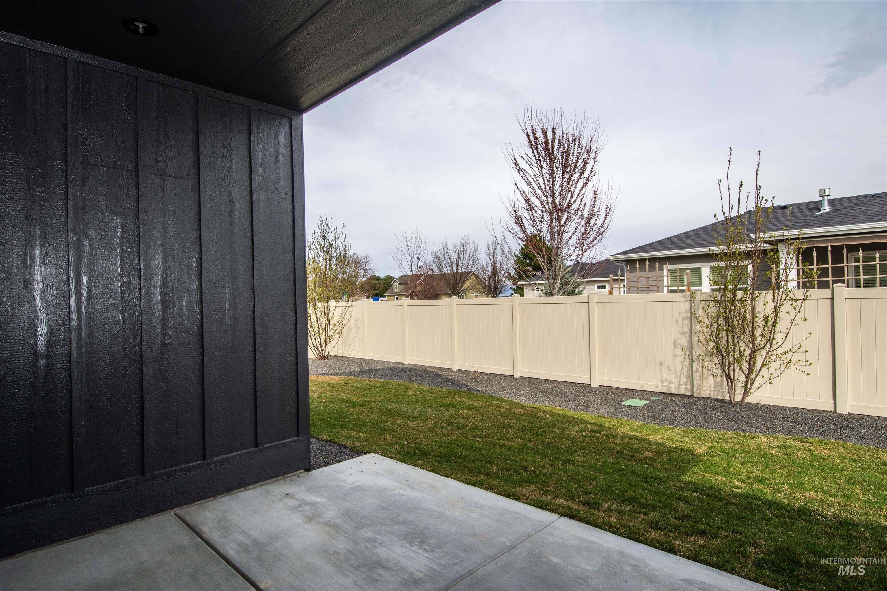 2260 N Sunset Farm Pl Property Photo 43